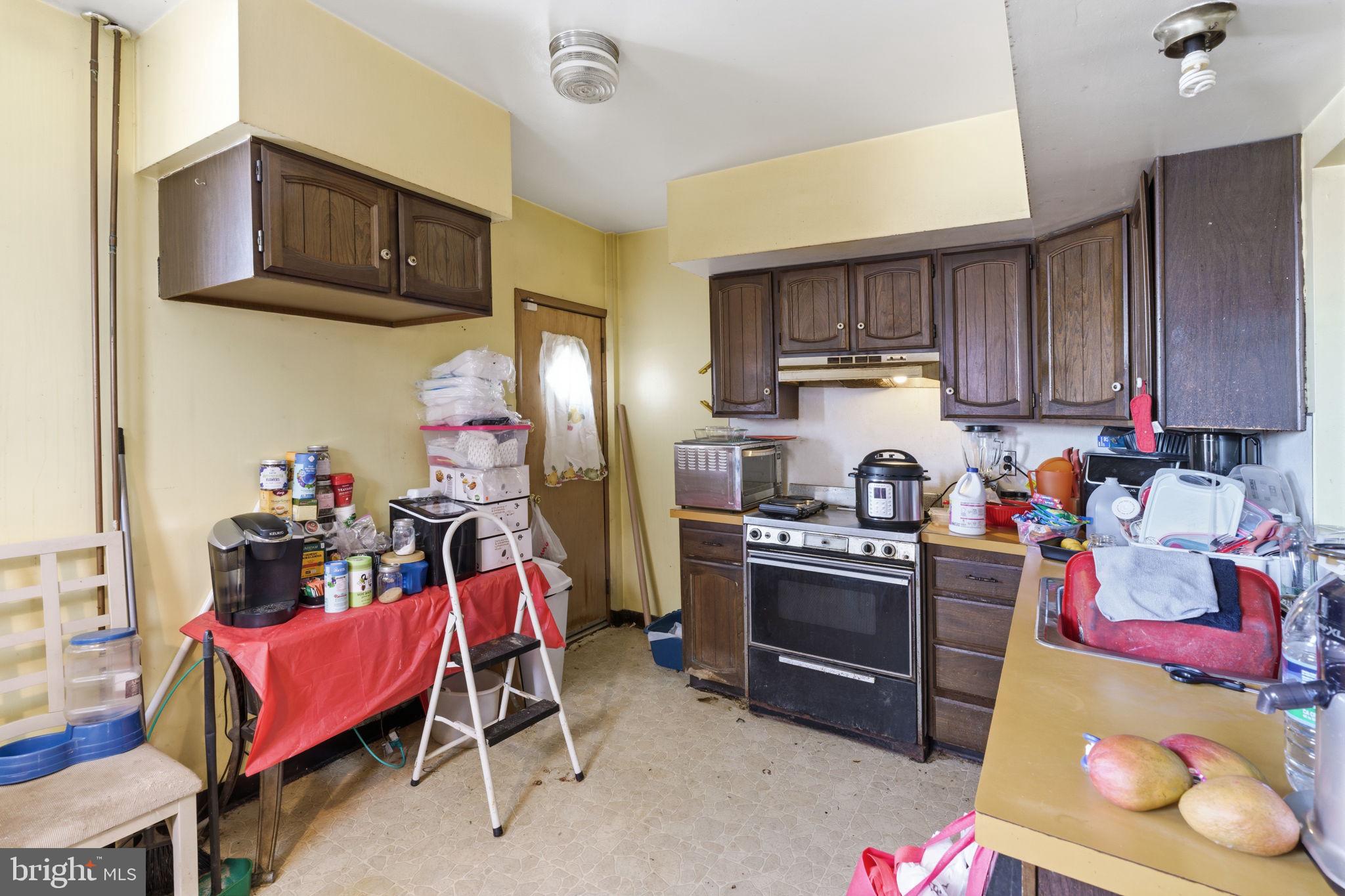 YEADON - Residential