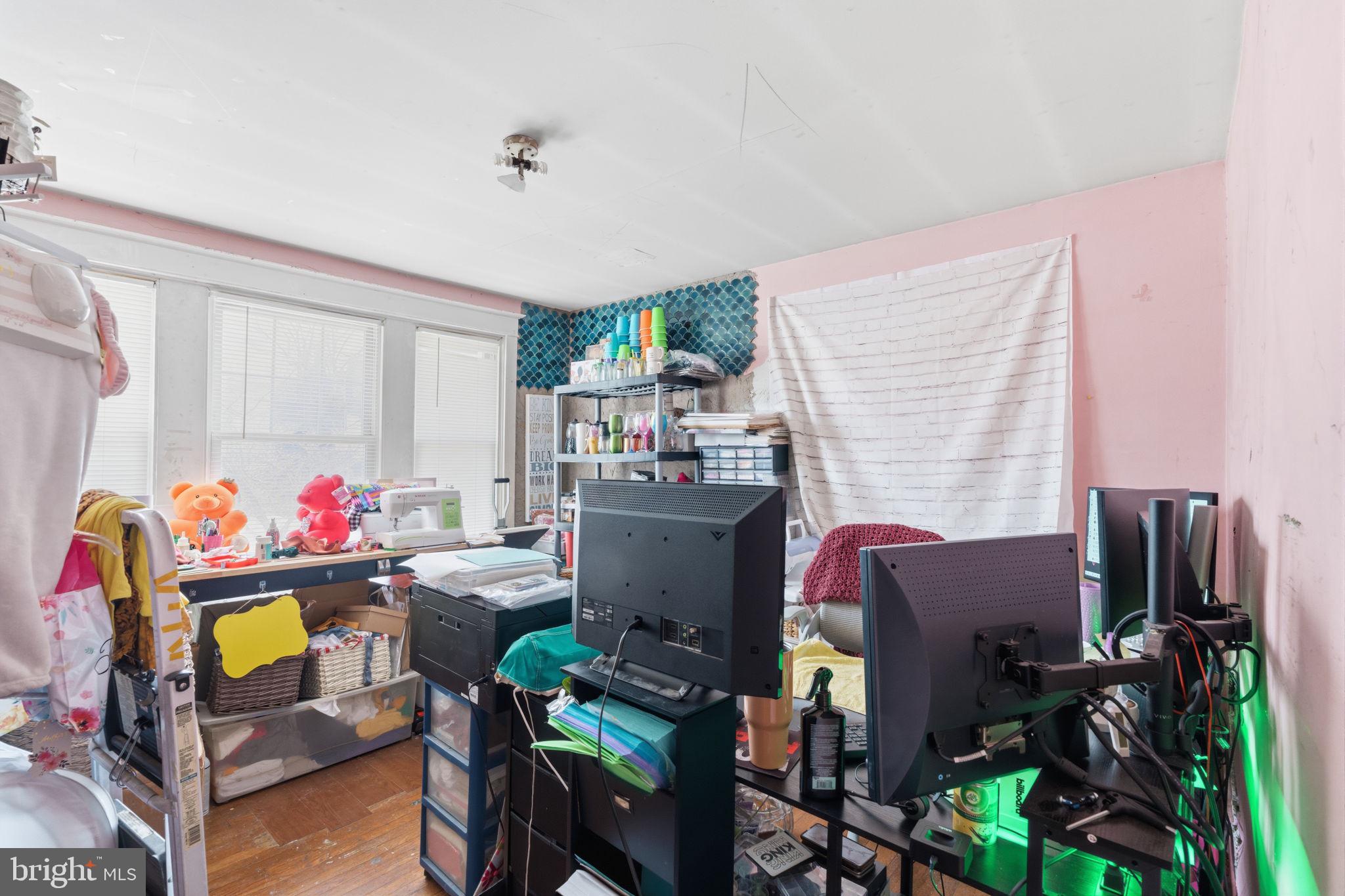 YEADON - Residential