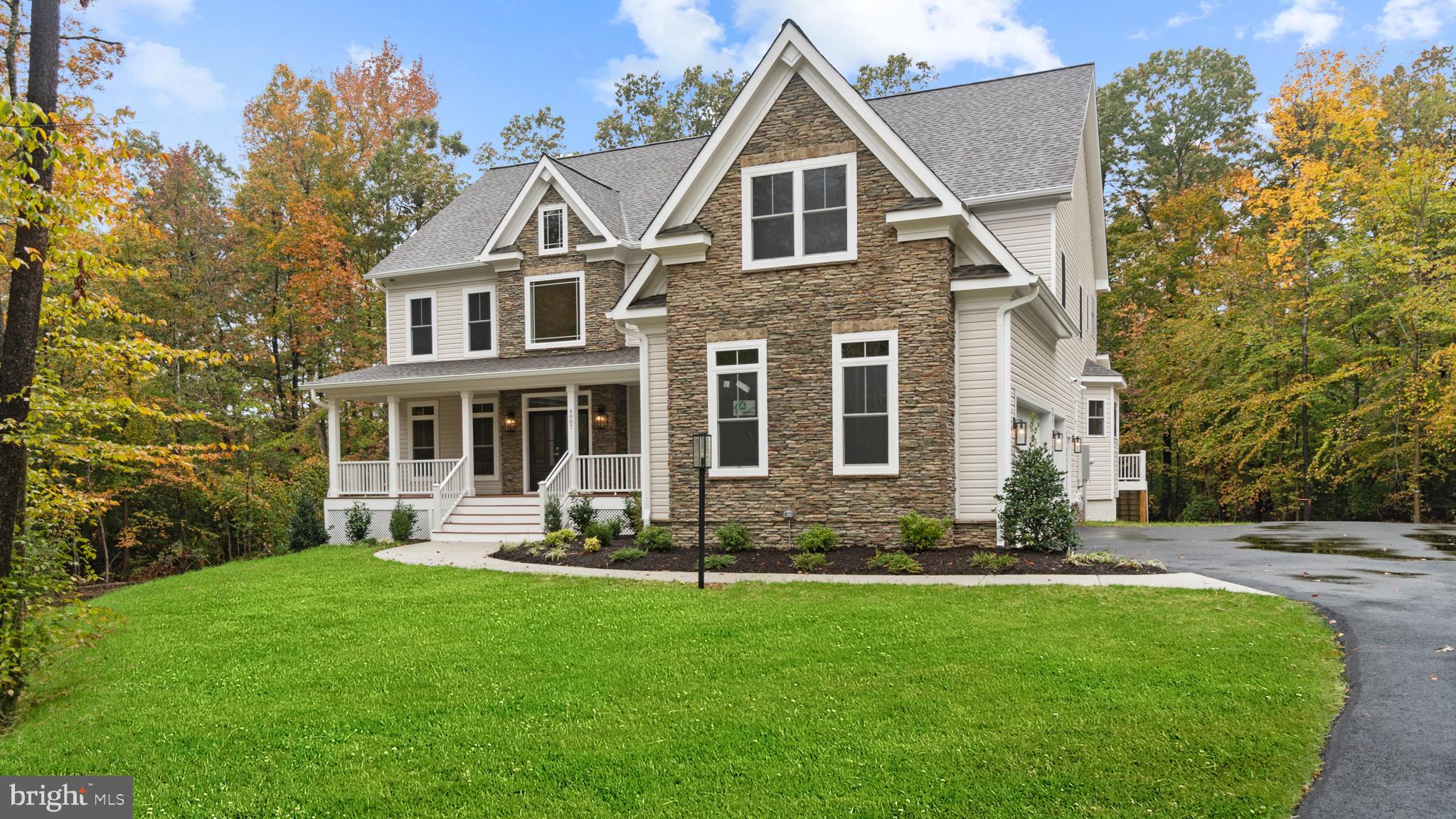 5906 COPPER MILL DRIVE