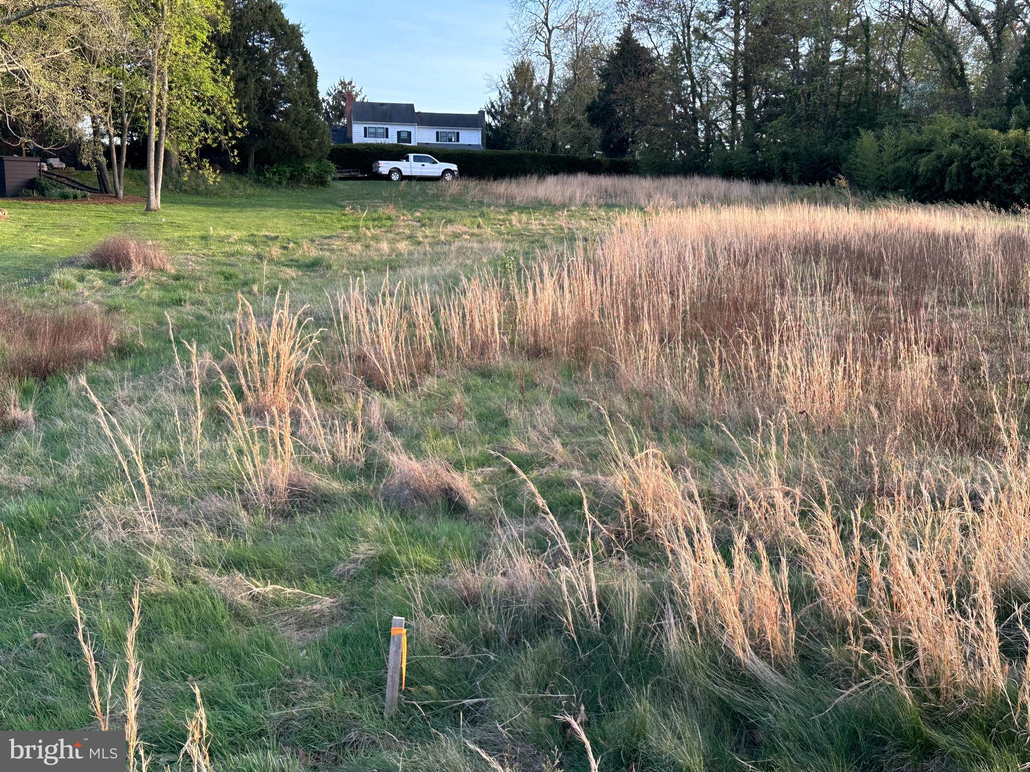 NORTH EAST HEIGHTS - Land