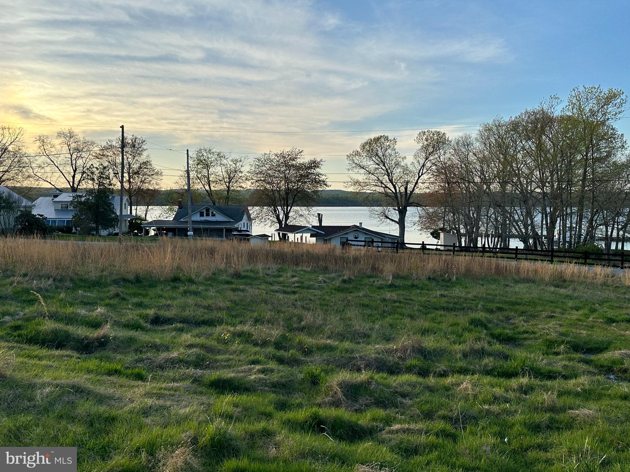 NORTH EAST HEIGHTS - Land