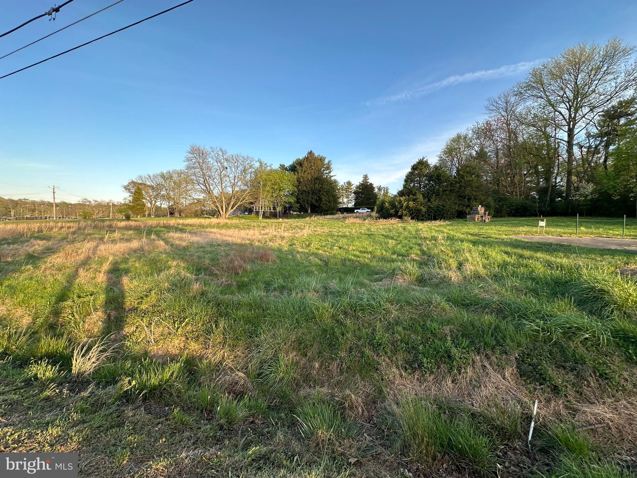 NORTH EAST HEIGHTS - Land