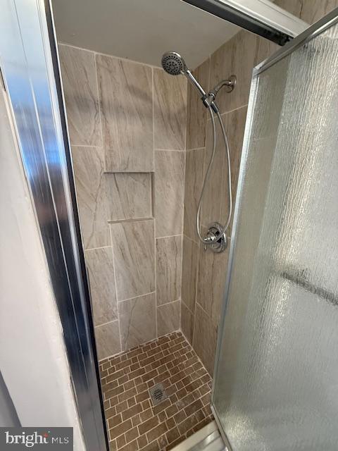 HOLMESBURG - Residential Lease