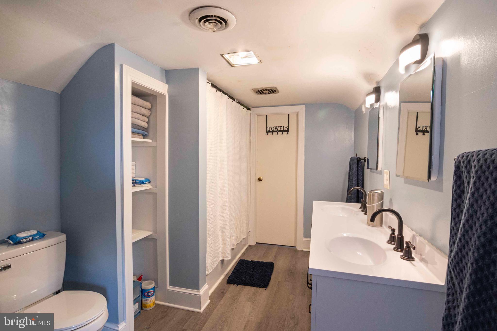 WOODSIDE - Residential