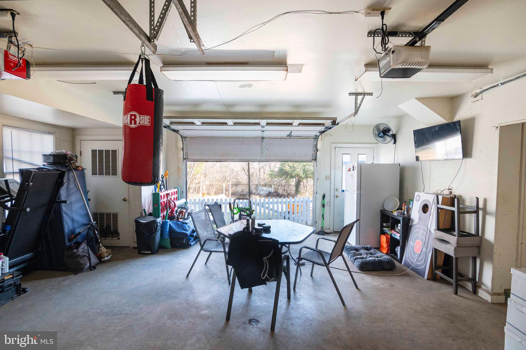 WOODSIDE - Residential