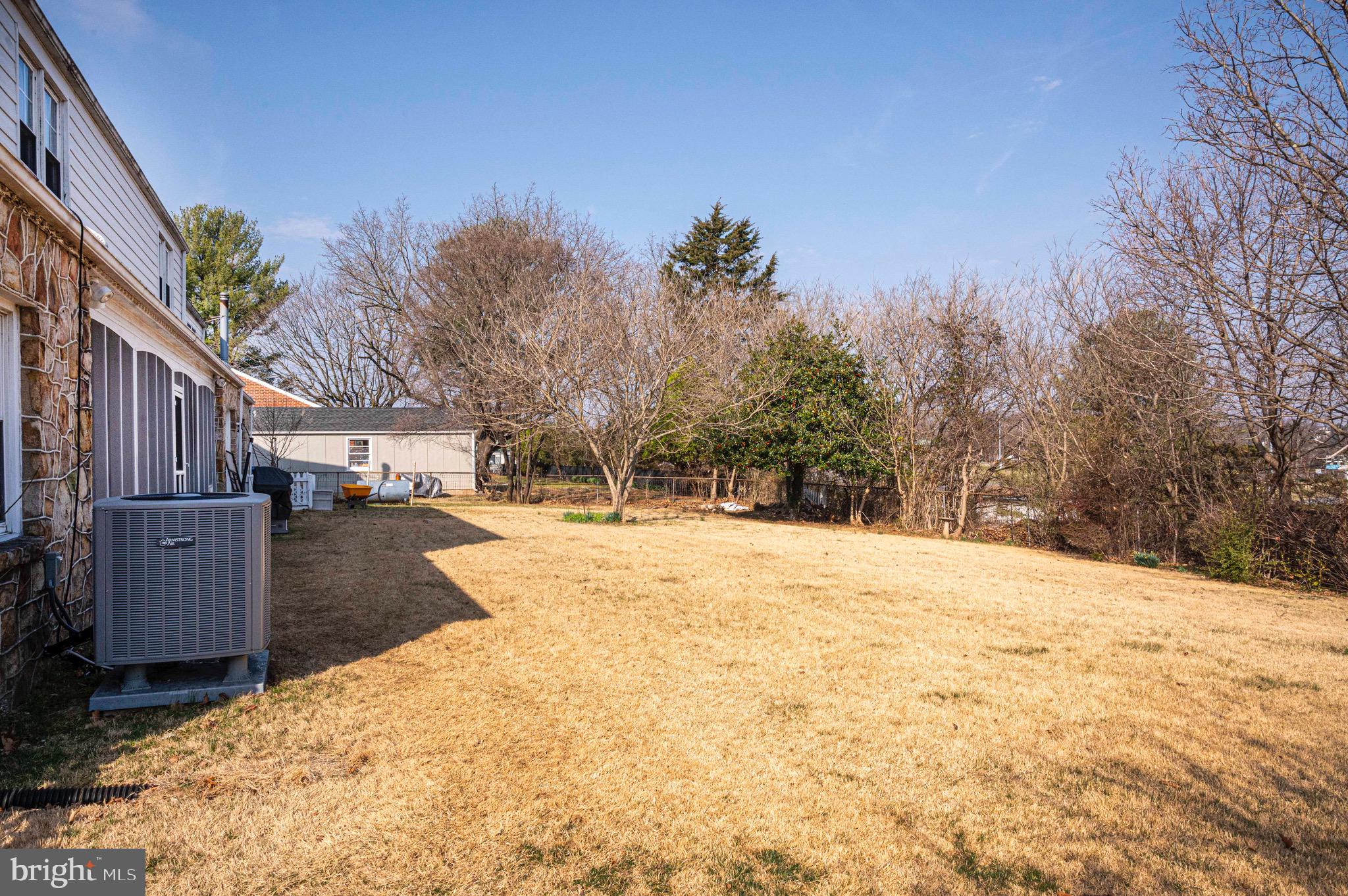 WOODSIDE - Residential