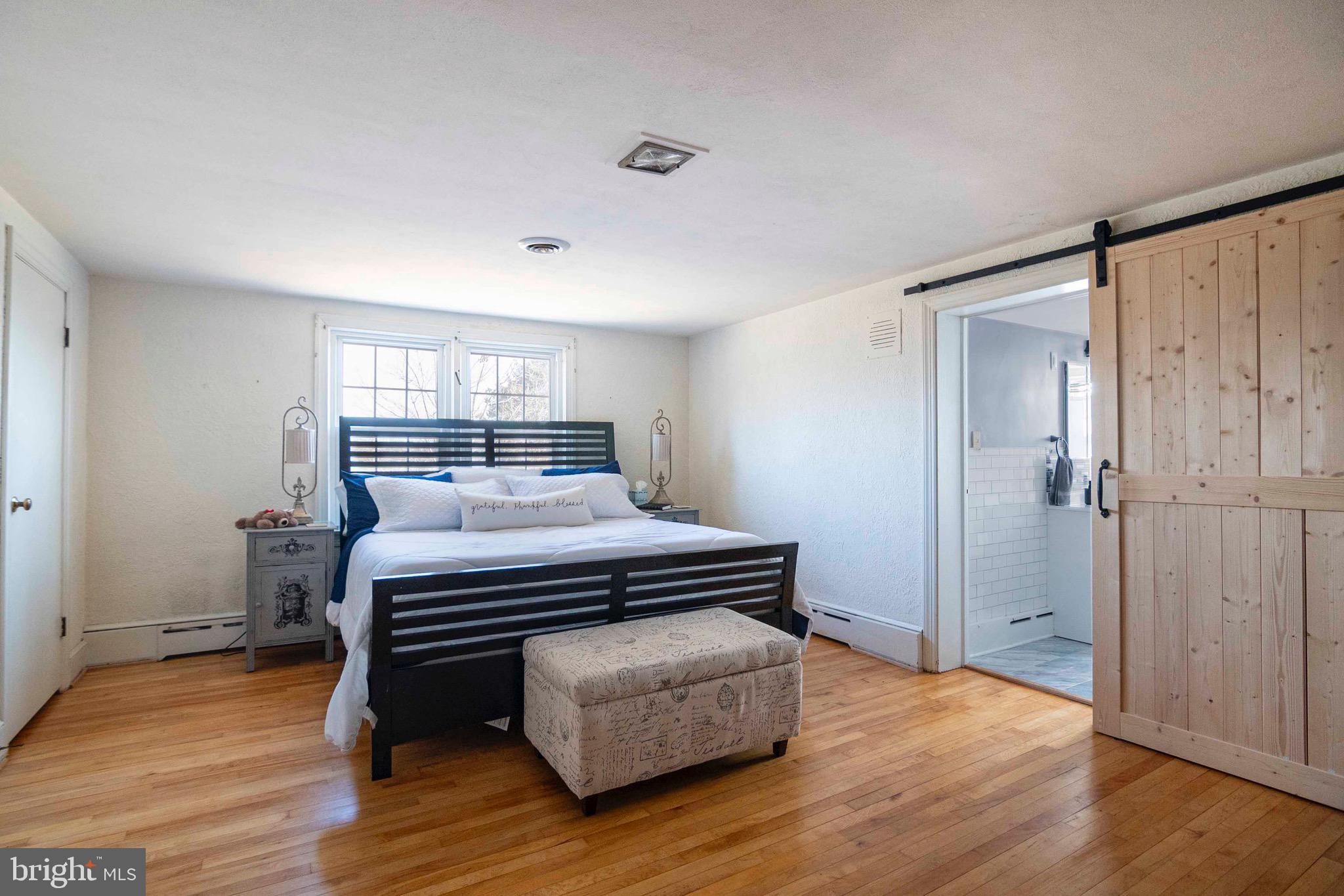 WOODSIDE - Residential