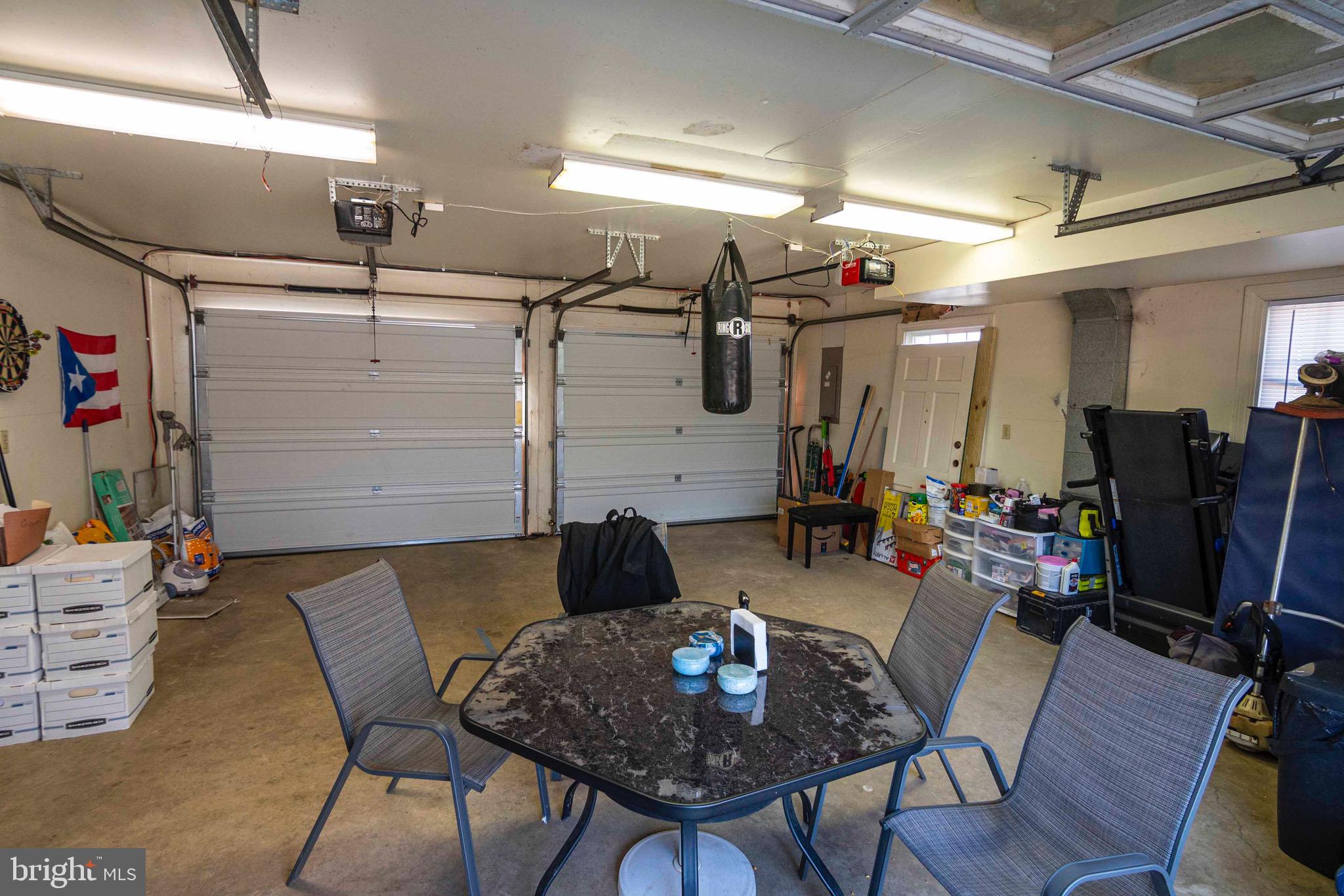 WOODSIDE - Residential