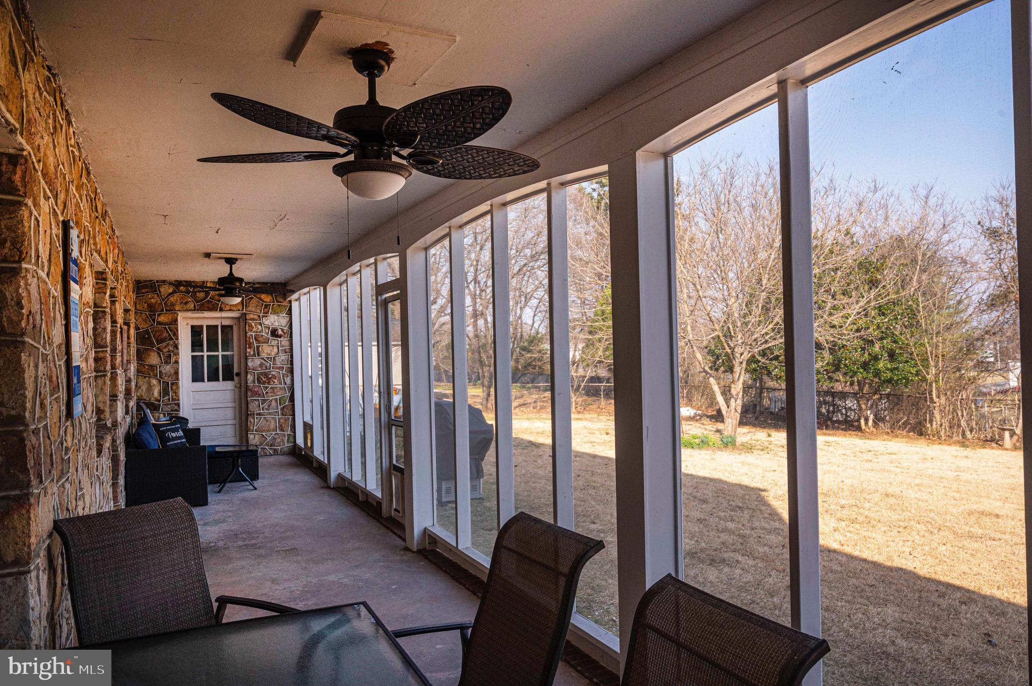 WOODSIDE - Residential