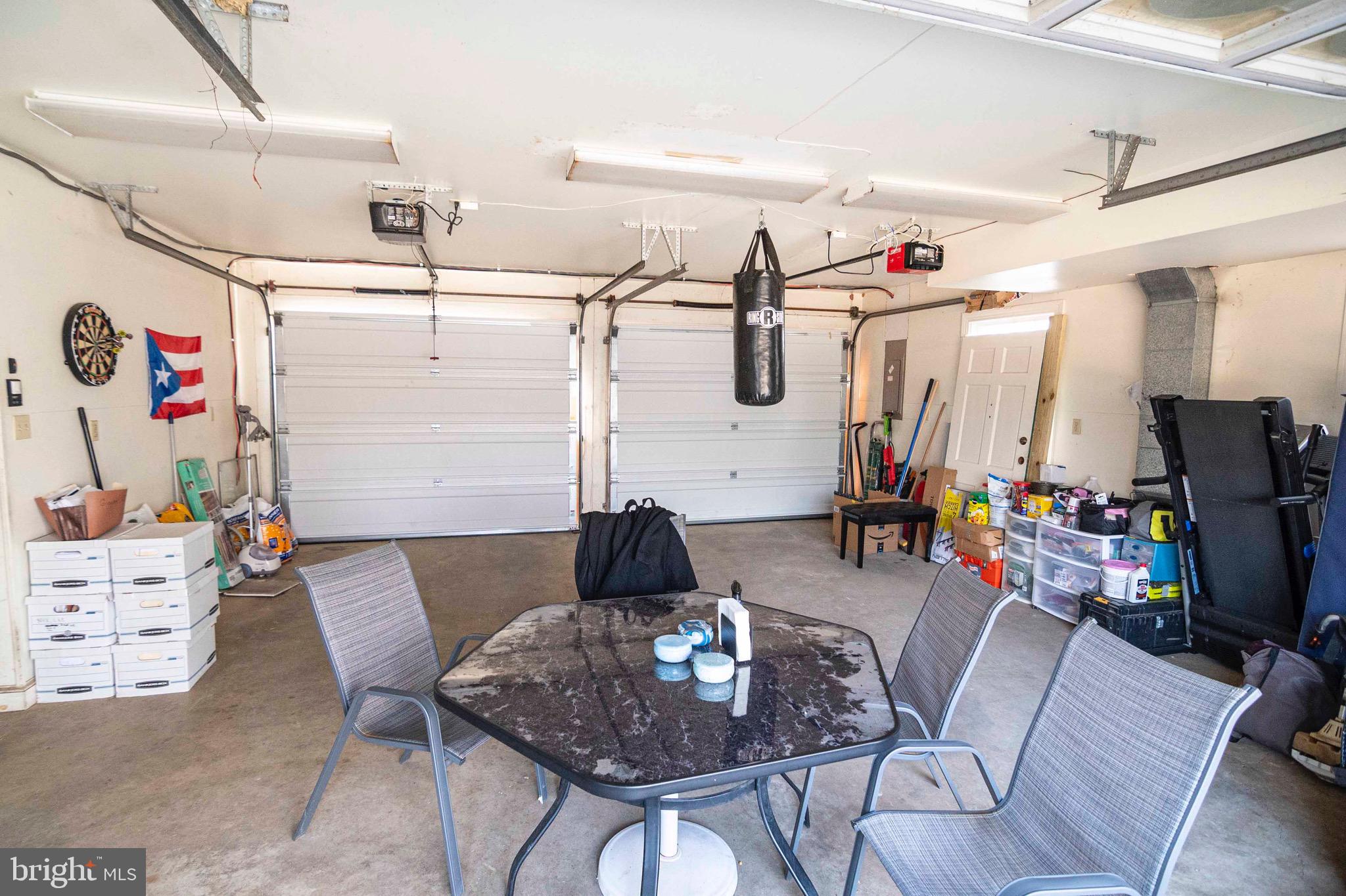 WOODSIDE - Residential