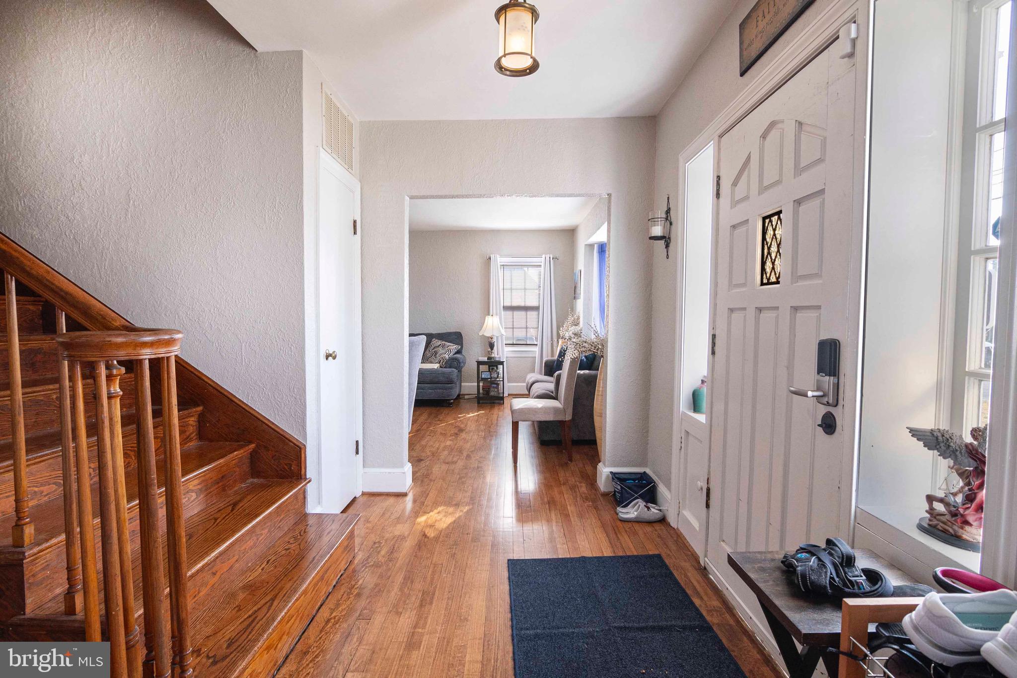 WOODSIDE - Residential