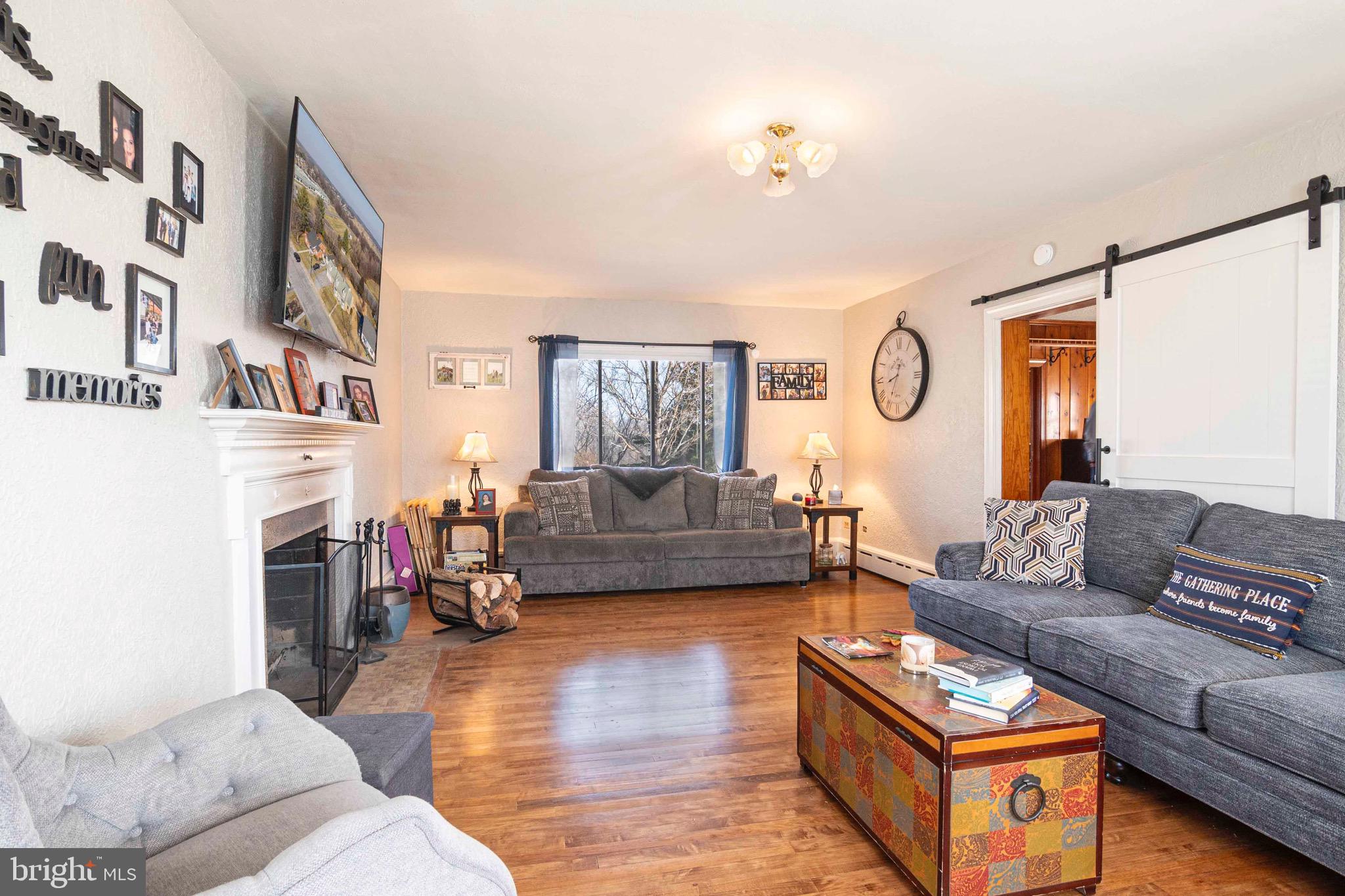 WOODSIDE - Residential