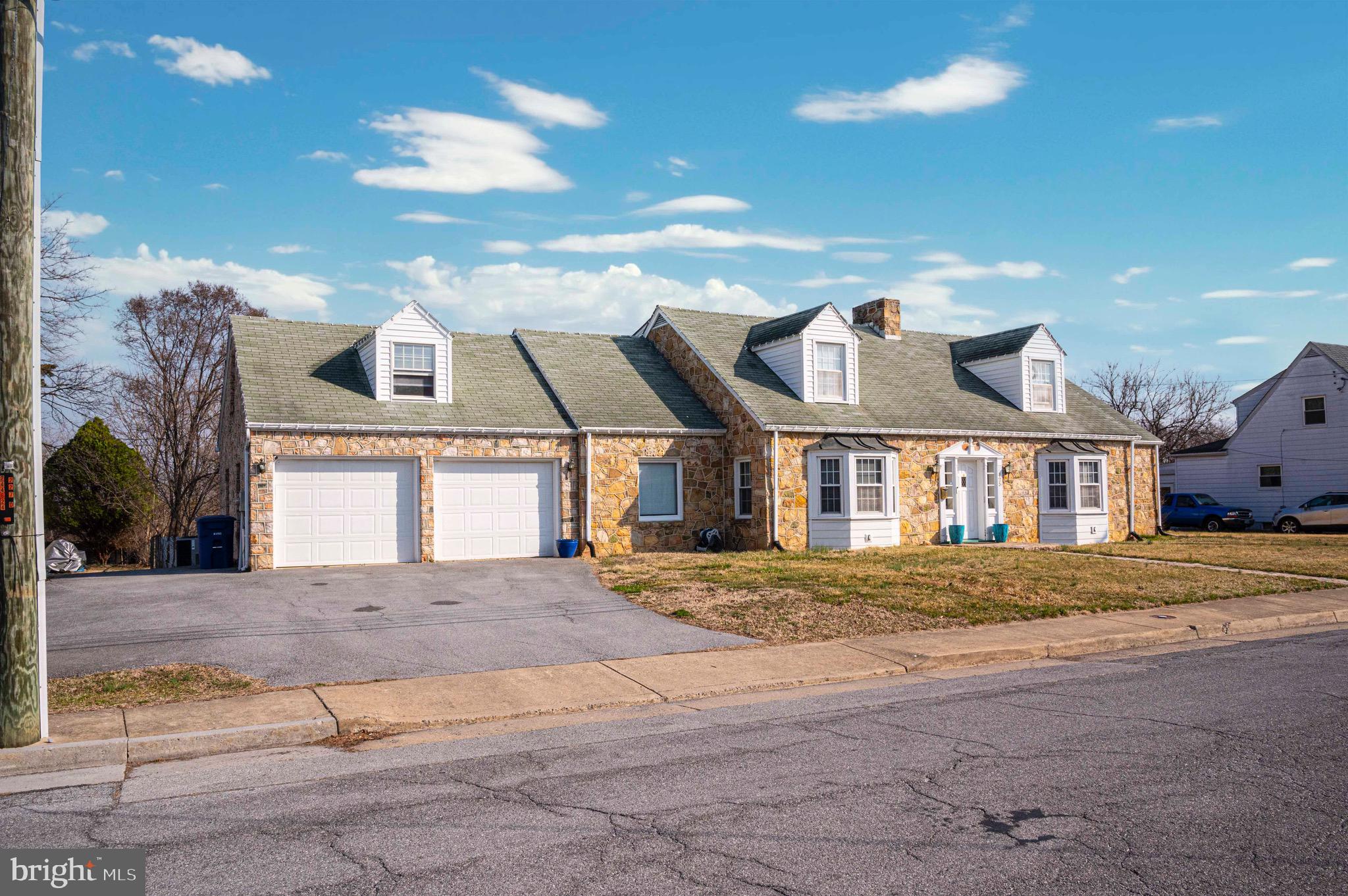 Welcome to 425 W 15th Street in Front Royal, Virginia! This charming 5-bedroom, 2.5-bath home offers the perfect blend of comfort and convenience. PRICED BELOW RECENT APPRAISAL, and with over $100K invested in upgrades to the kitchen, baths, flooring and HVAC systems (2), this home gives you peace of mind and instant equity!
As you step inside, you’ll be greeted by an open and inviting floor plan, perfect for both relaxing and entertaining. The spacious living area boasts plenty of natural light, highlighting the beautiful hardwood floors and finishes throughout. The dining area is ideal for family meals or hosting guests. Upstairs, the large primary bedroom offers a private retreat with its own en-suite bathroom. Three additional bedrooms share a second full bath, providing comfort and convenience for everyone. The main level bedroom offers a large closet which currently serves as an office.
Outside, step into the screened-in back porch and out into the lovely fenced-in backyard with room for outdoor activities and relaxation.
Located a short distance from downtown Front Royal, this home offers easy access to shops, restaurants, schools, and outdoor activities like hiking, fishing, and more. A 2-mile trip gets you to I-66, which is convenient for commuters.
Whether you’re enjoying a quiet evening at home or exploring the beauty of the Shenandoah Valley, this house is the perfect place to call home. Don’t miss out on this fantastic opportunity to own a piece of Front Royal real estate! Schedule your showing today!