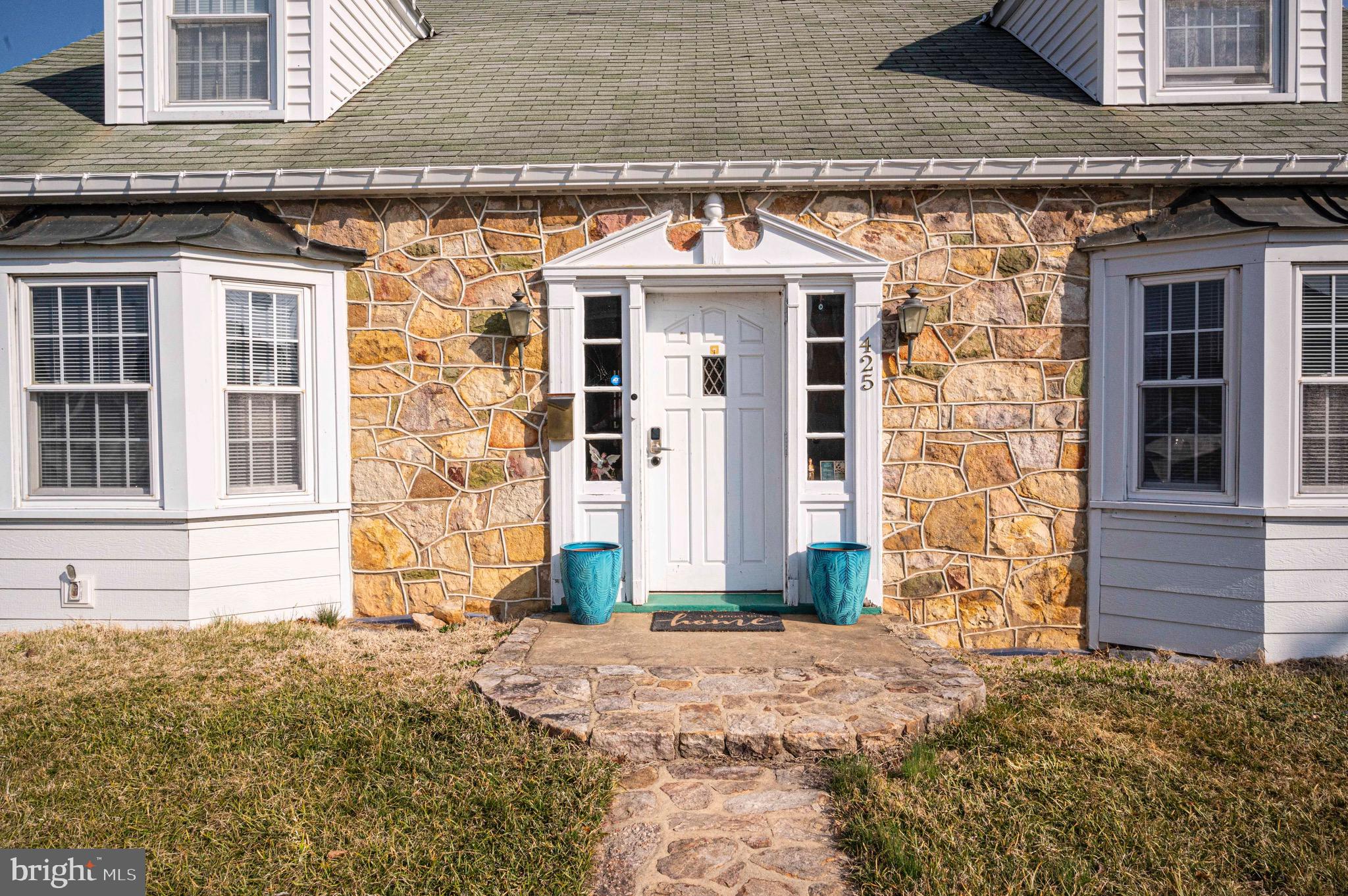 WOODSIDE - Residential