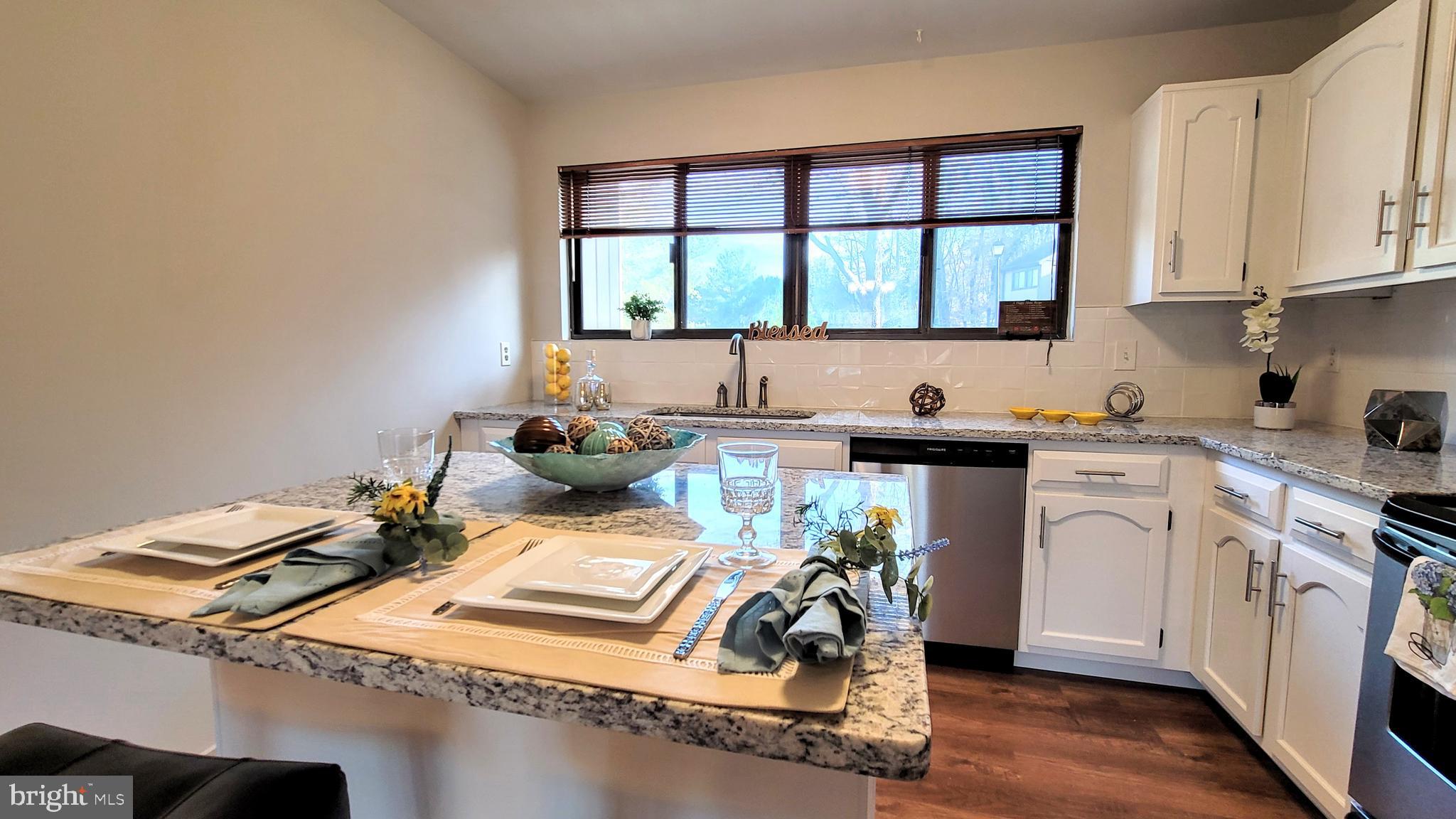 RIPPON LANDING - Residential