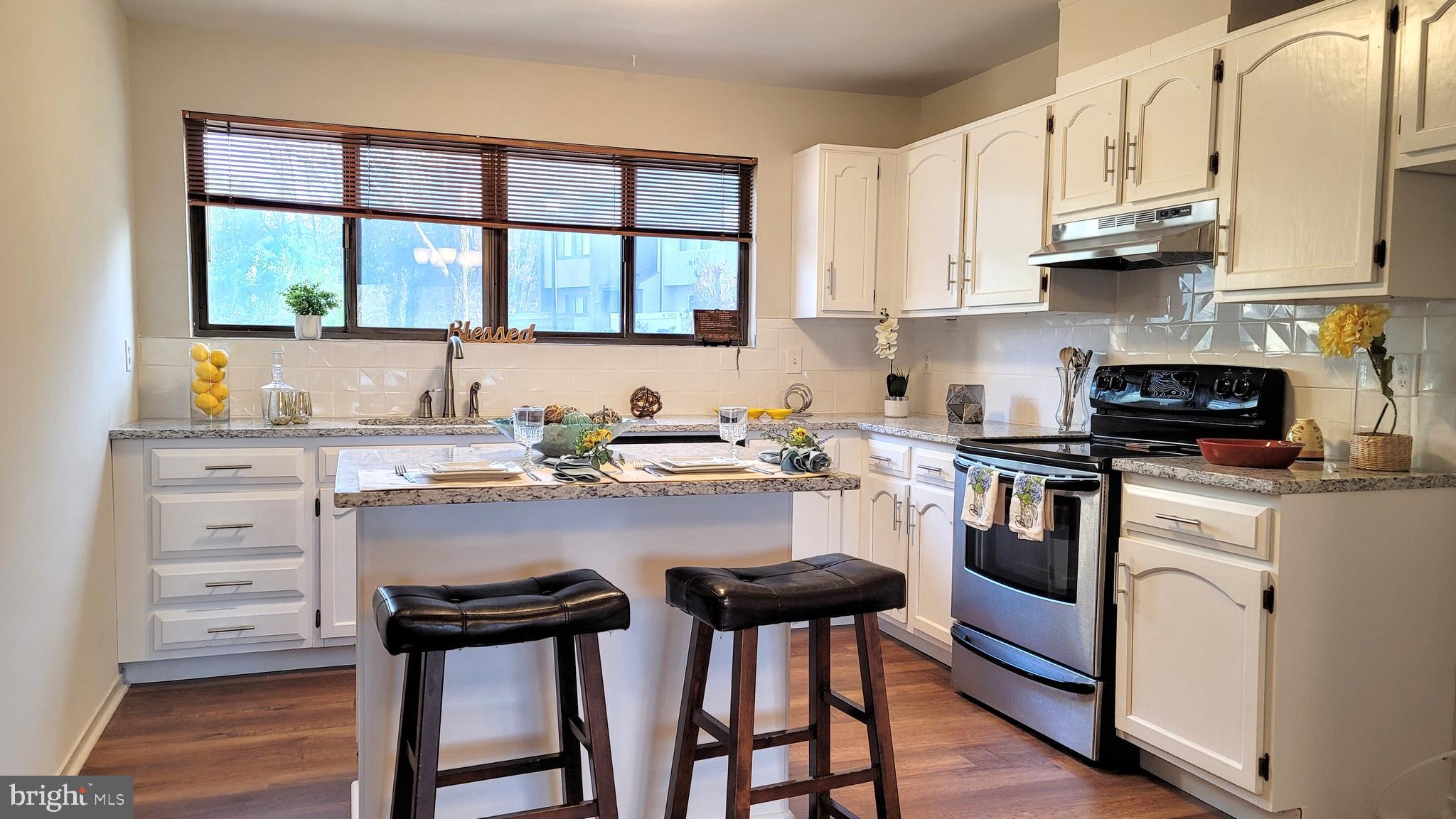 RIPPON LANDING - Residential