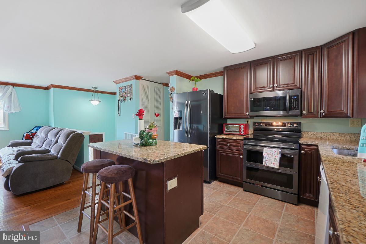 AMBER MEADOWS - Residential