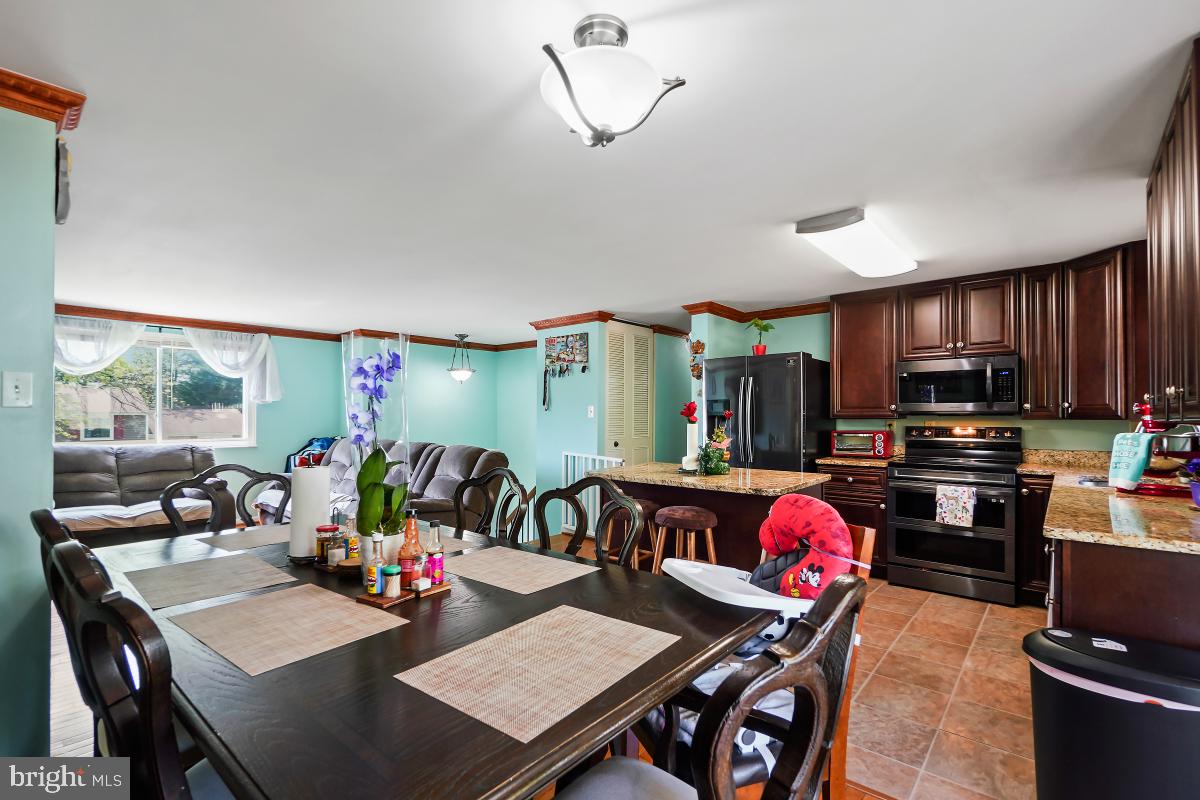 AMBER MEADOWS - Residential