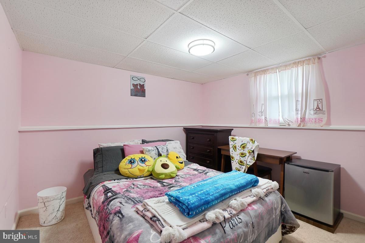 AMBER MEADOWS - Residential