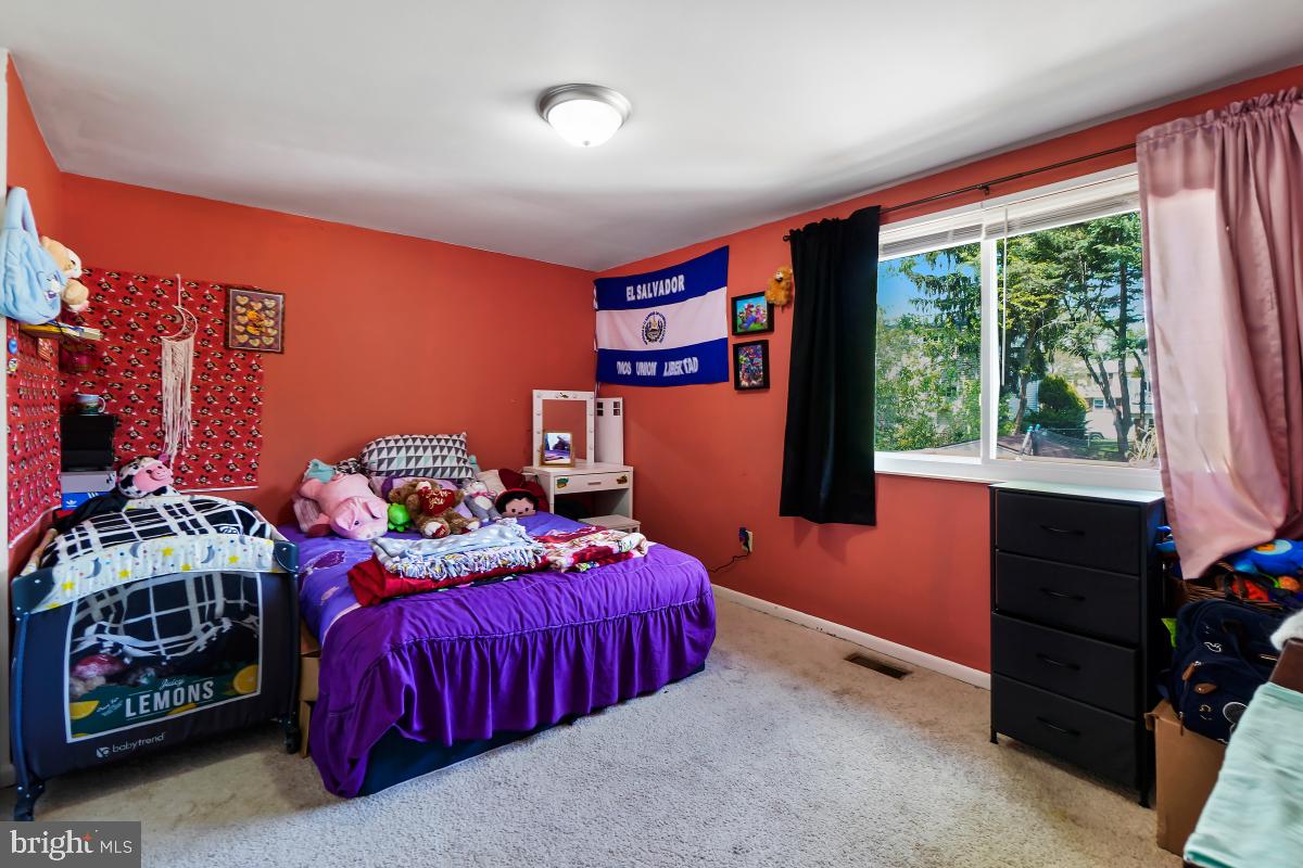 AMBER MEADOWS - Residential