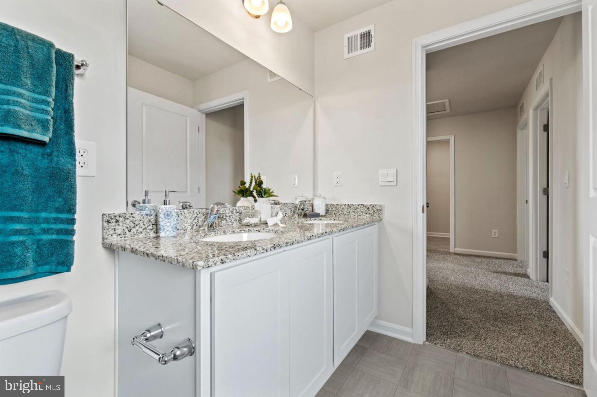 VALLEY VIEW - Residential Lease