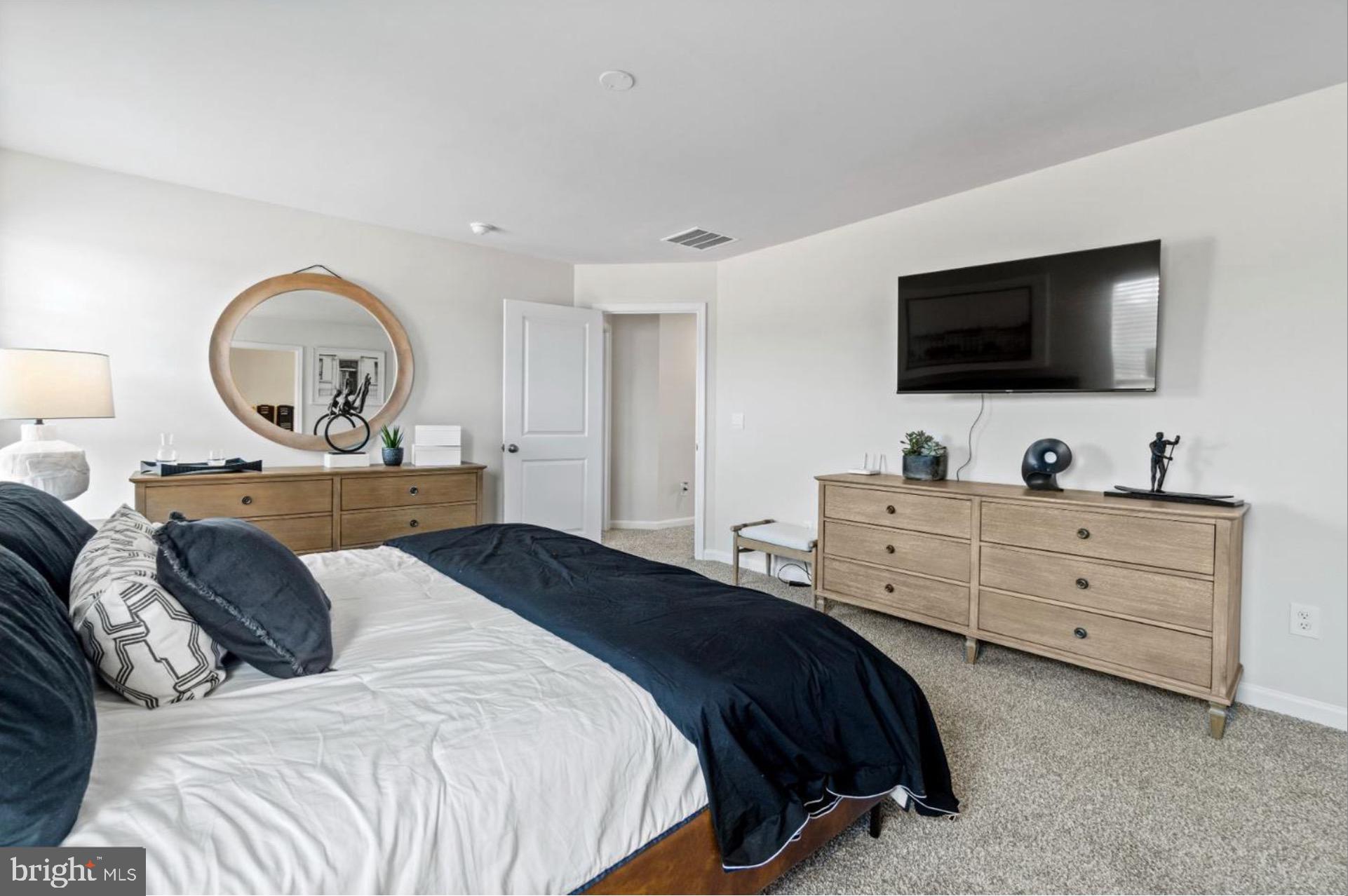 VALLEY VIEW - Residential Lease