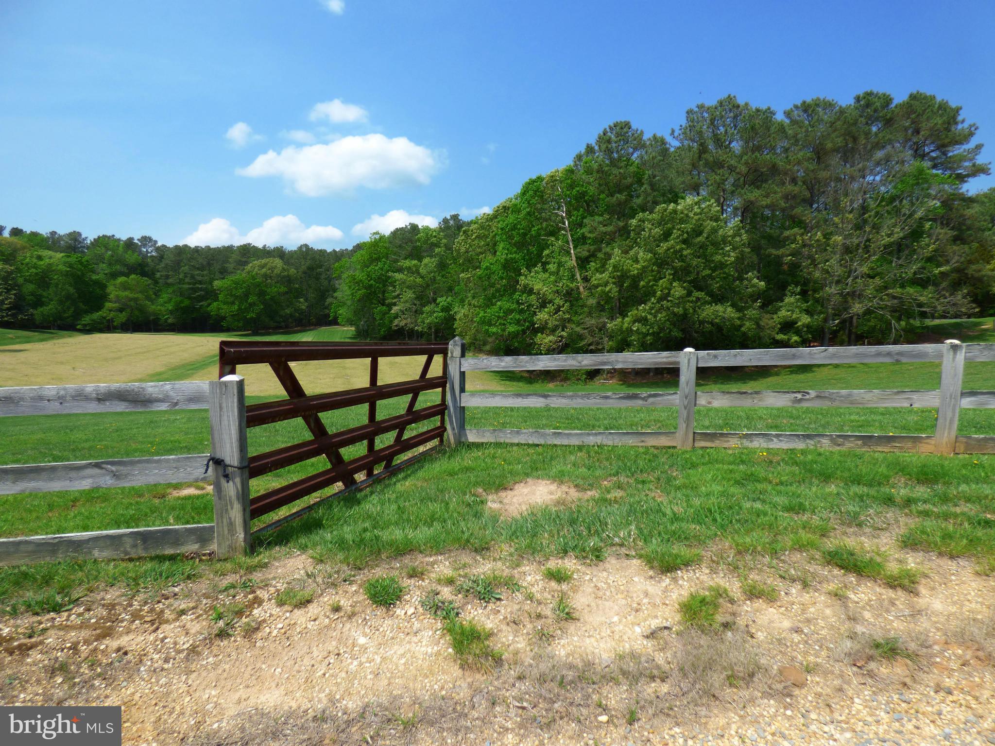 CHESTNUT HILLS - Residential