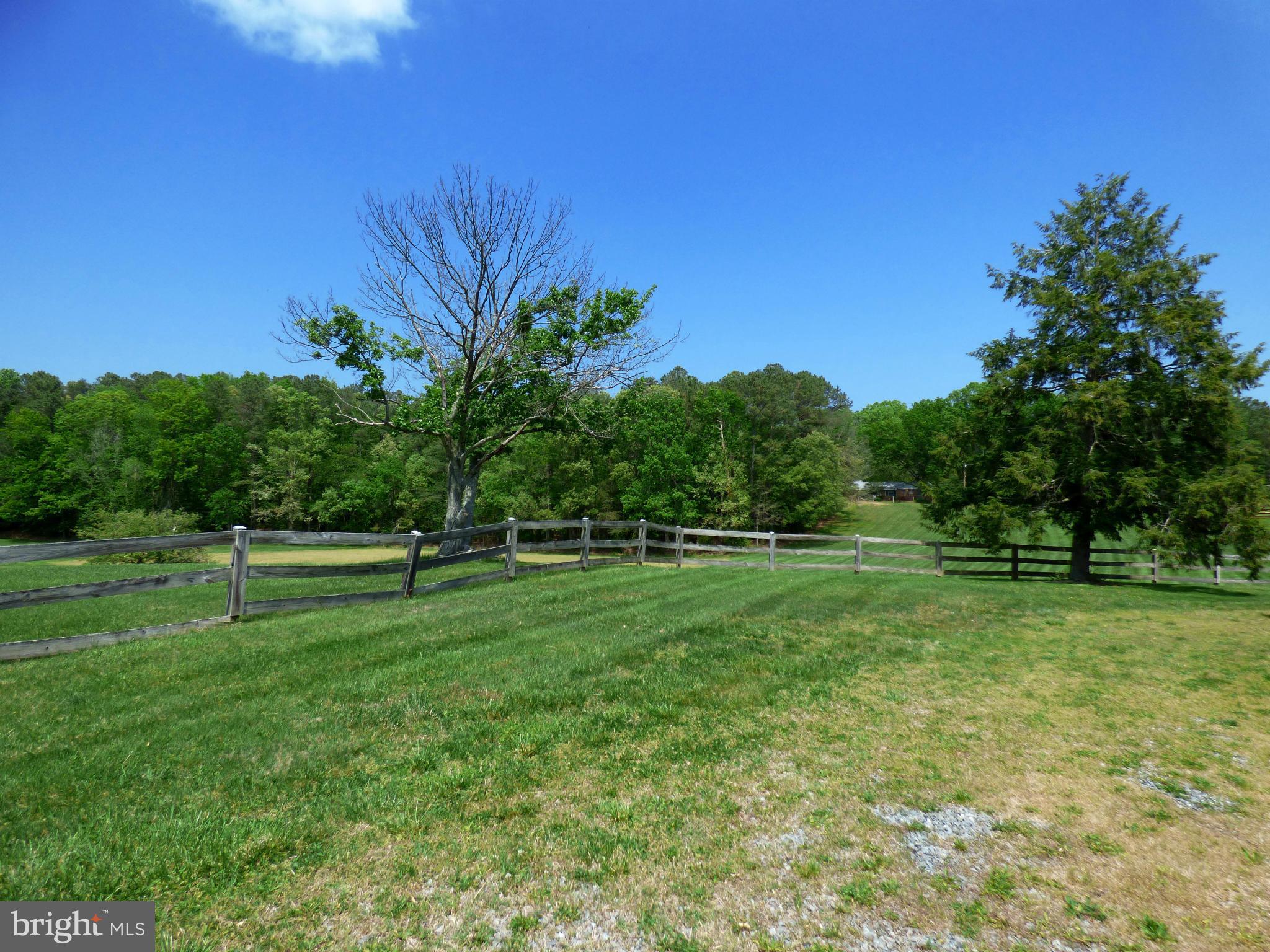 CHESTNUT HILLS - Residential