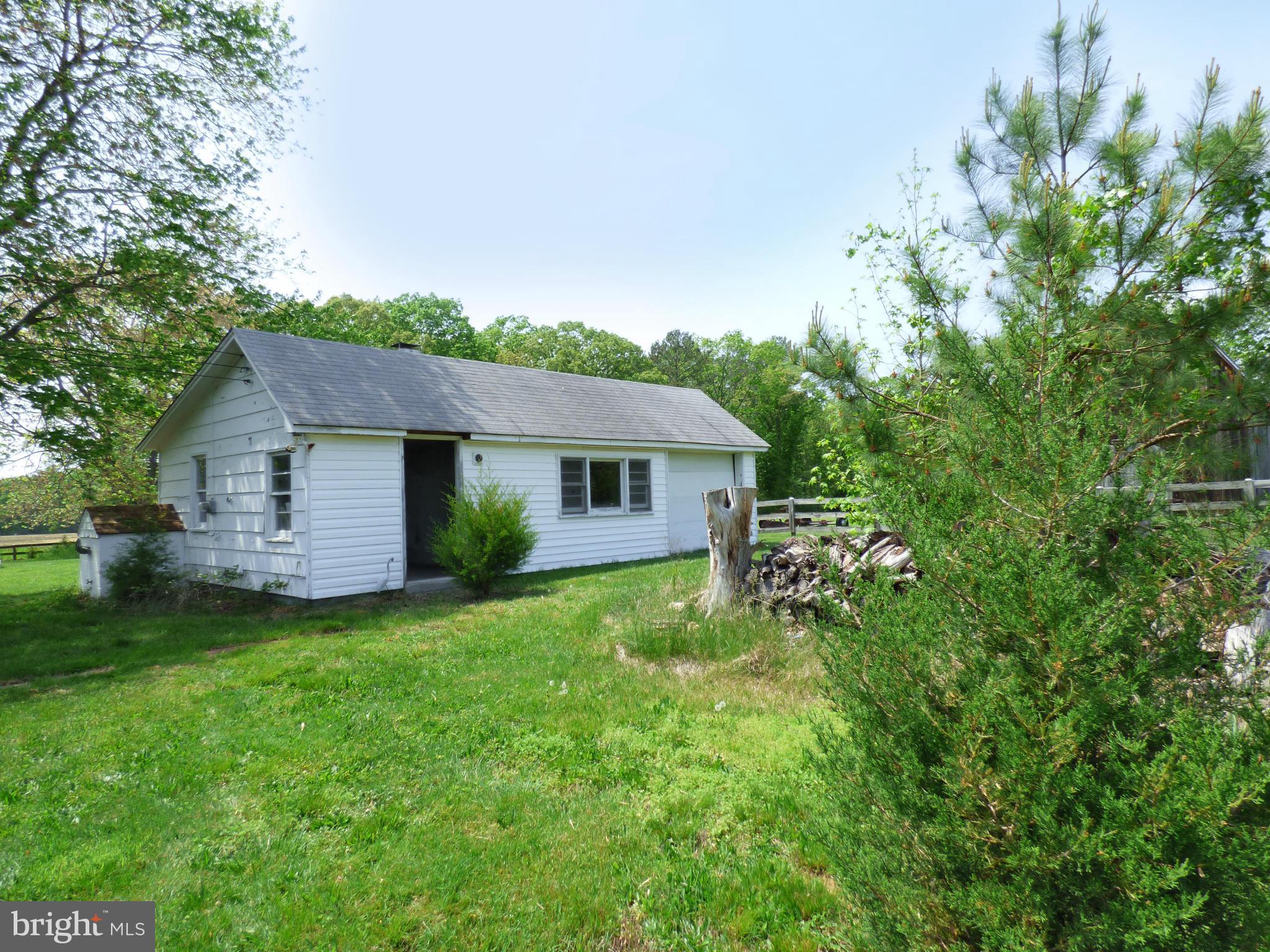 CHESTNUT HILLS - Residential