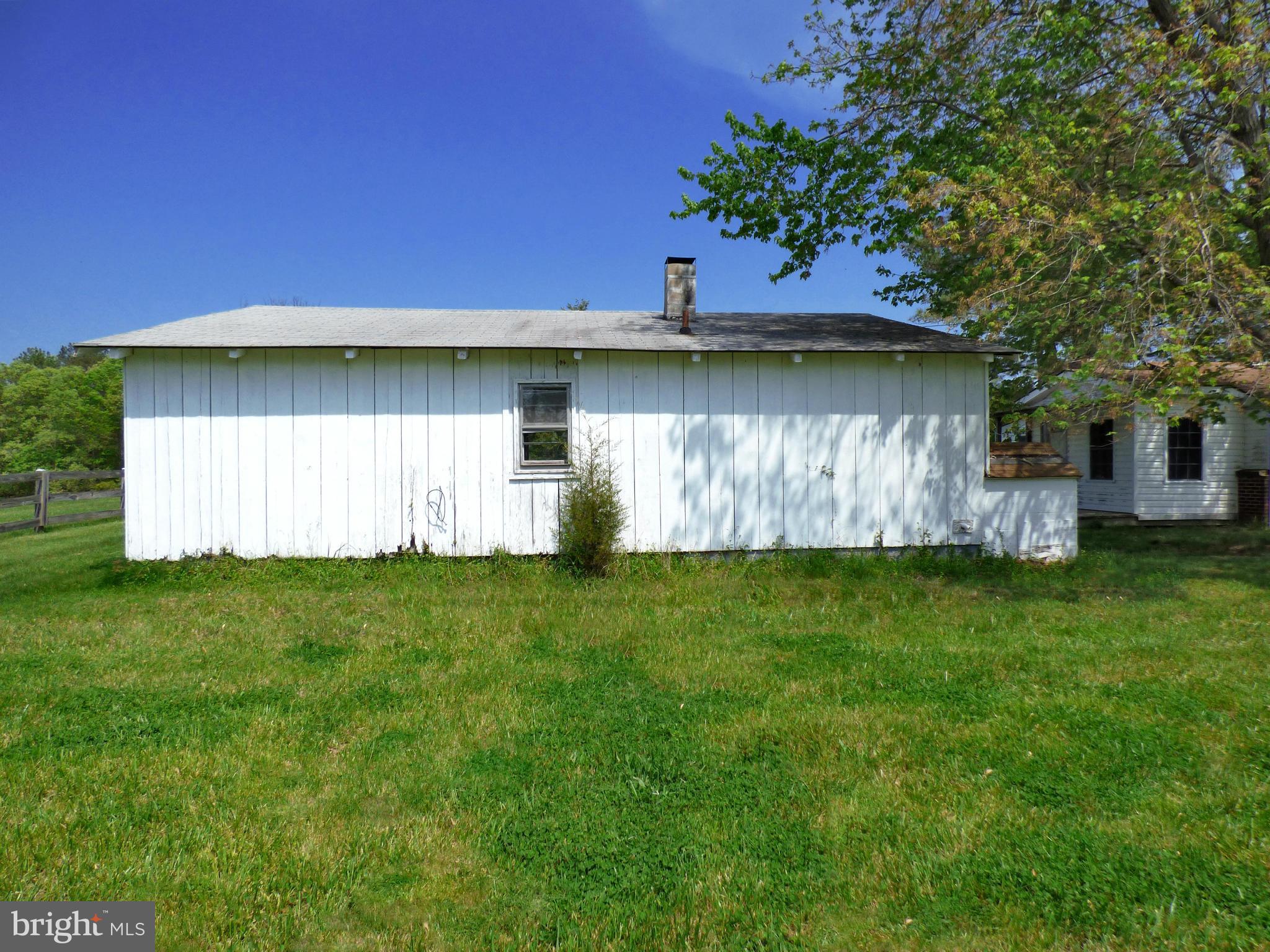 CHESTNUT HILLS - Residential