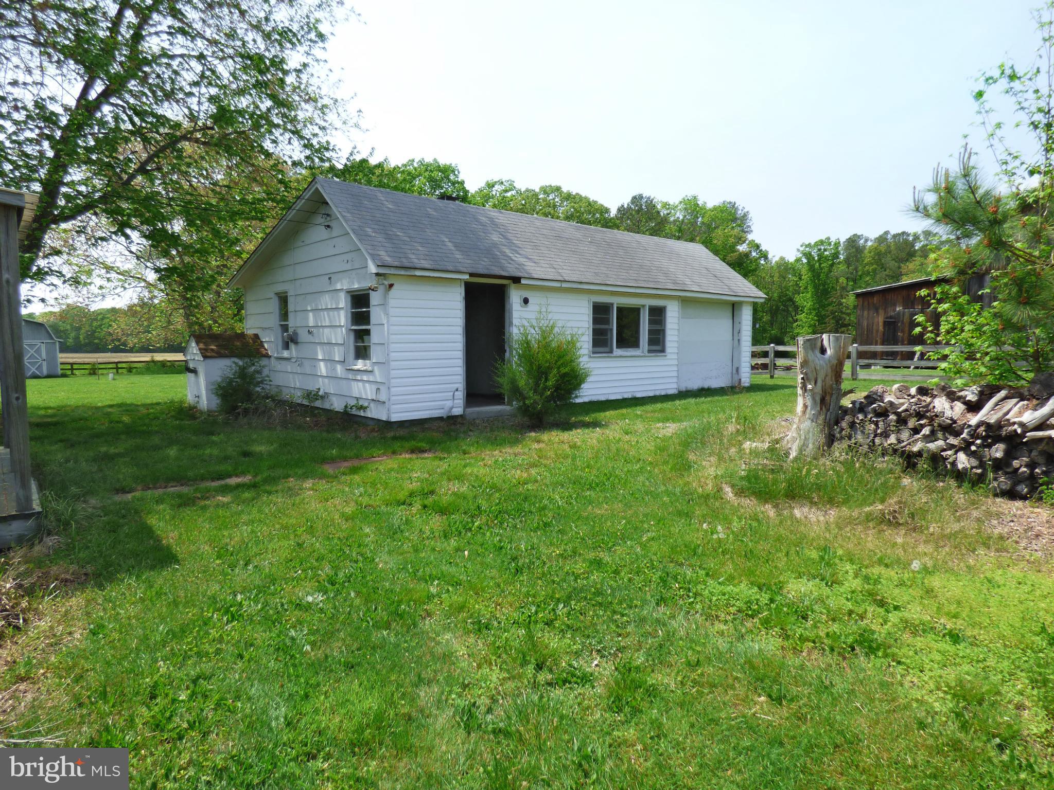 CHESTNUT HILLS - Residential