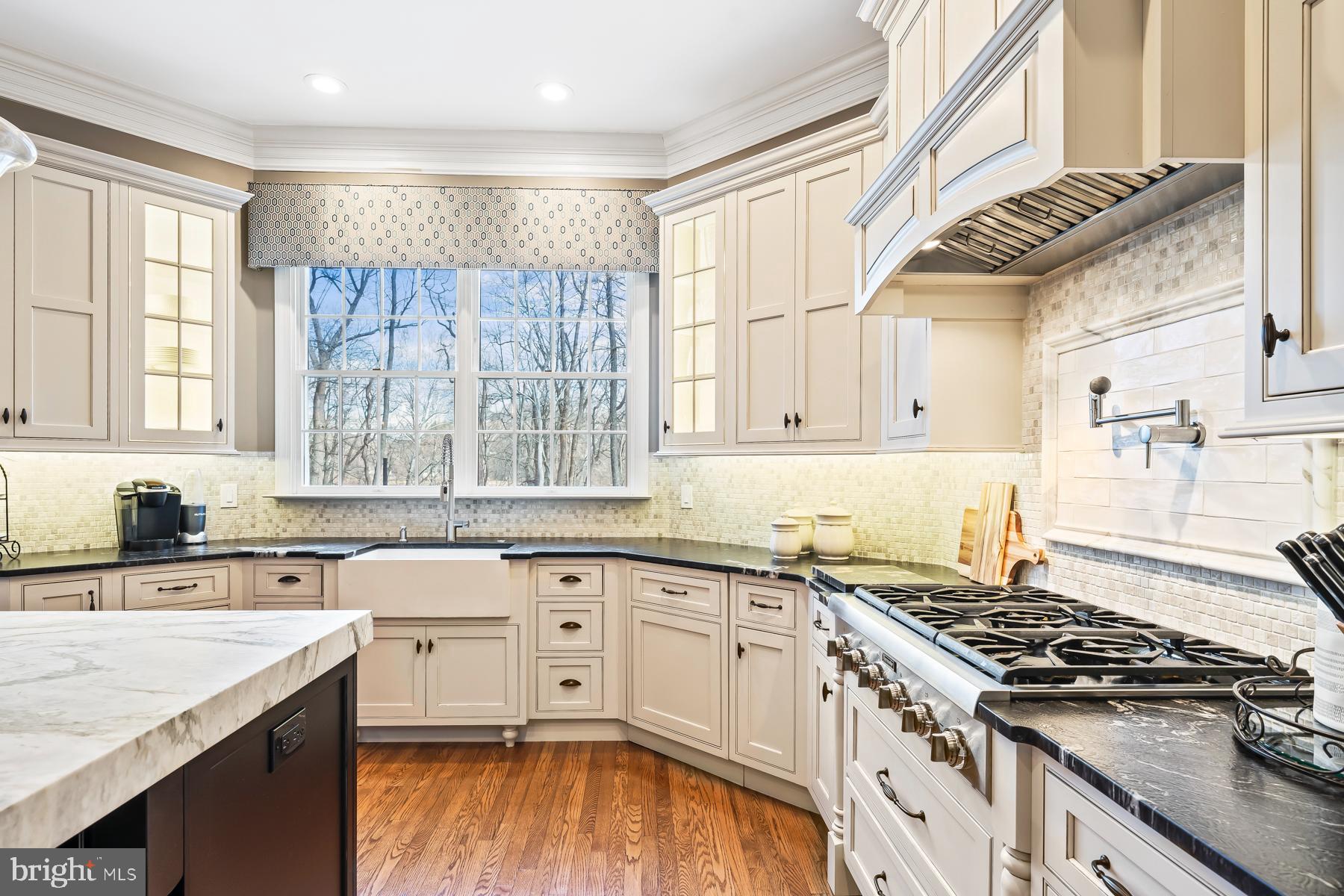 WASHINGTON CROSSING - Residential