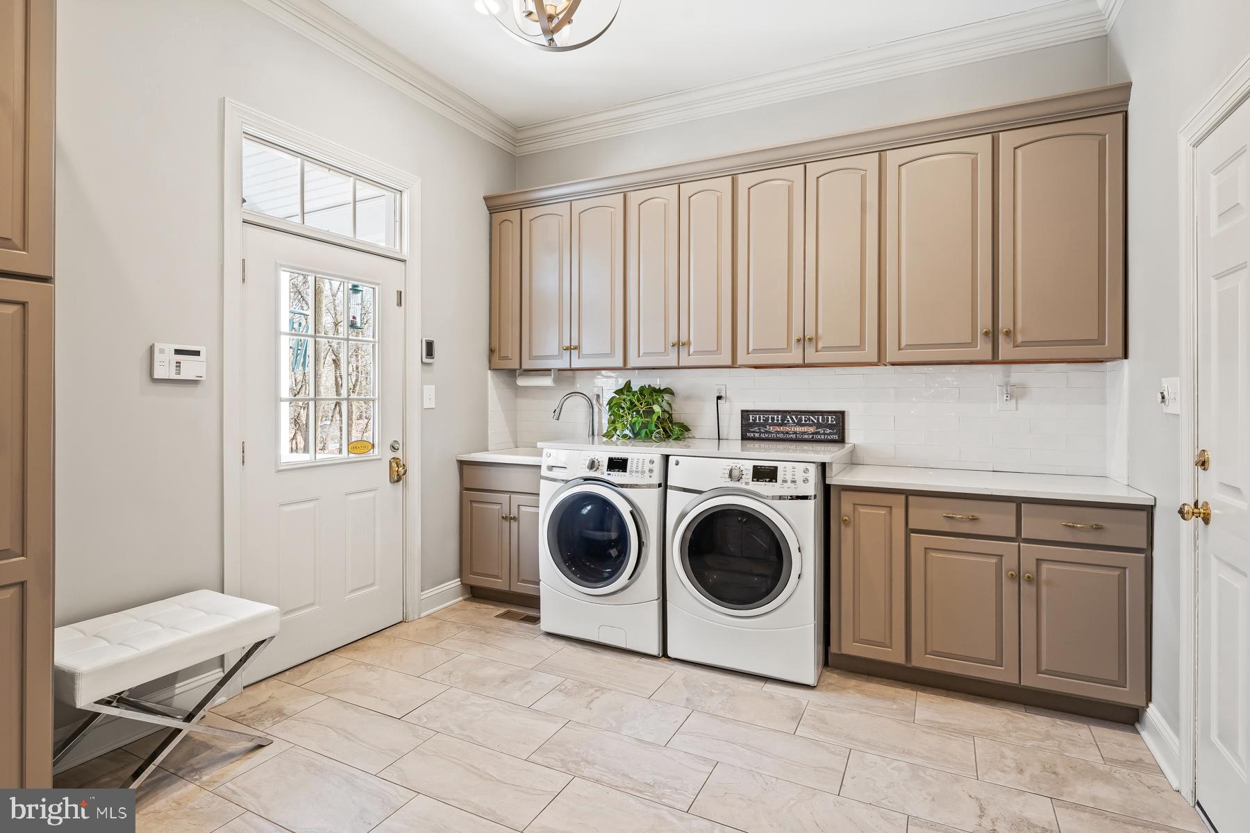 WASHINGTON CROSSING - Residential