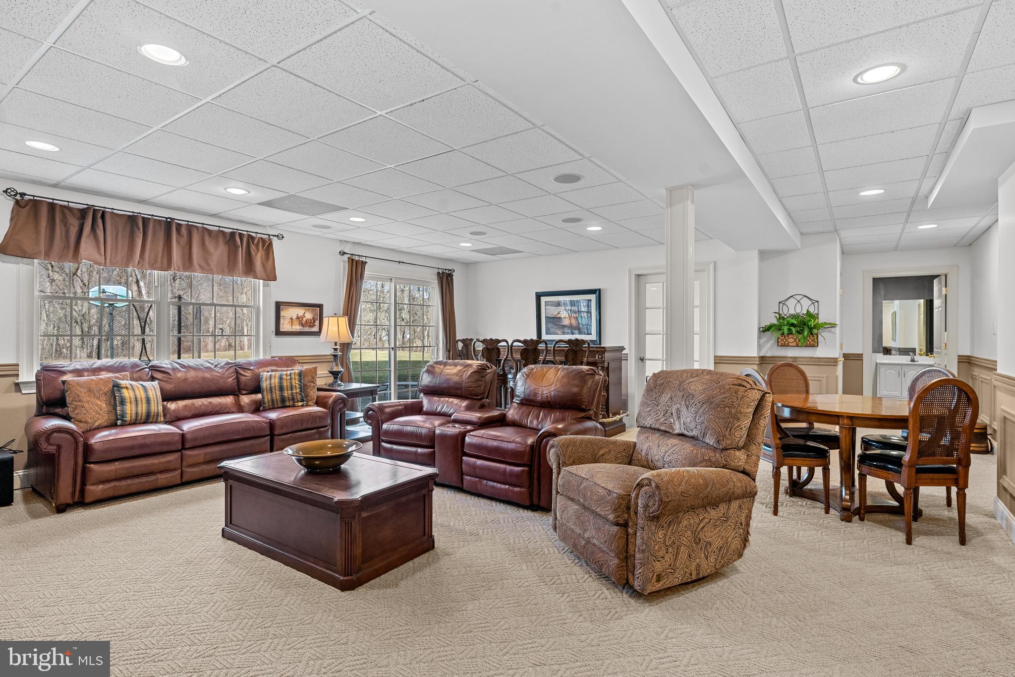 WASHINGTON CROSSING - Residential