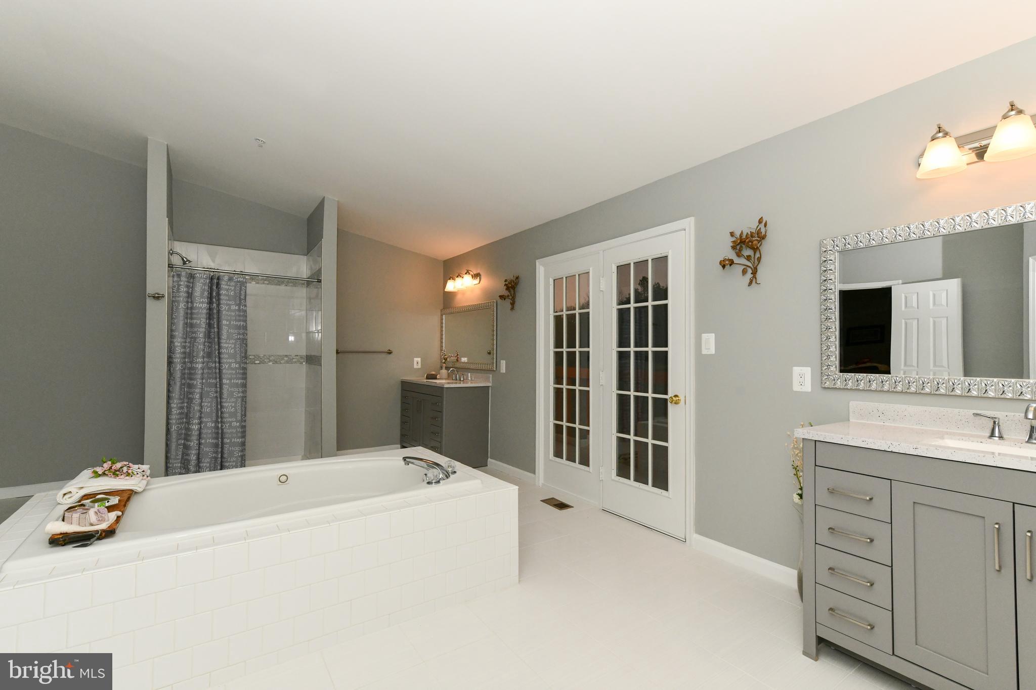 CROTONA PARK - Residential