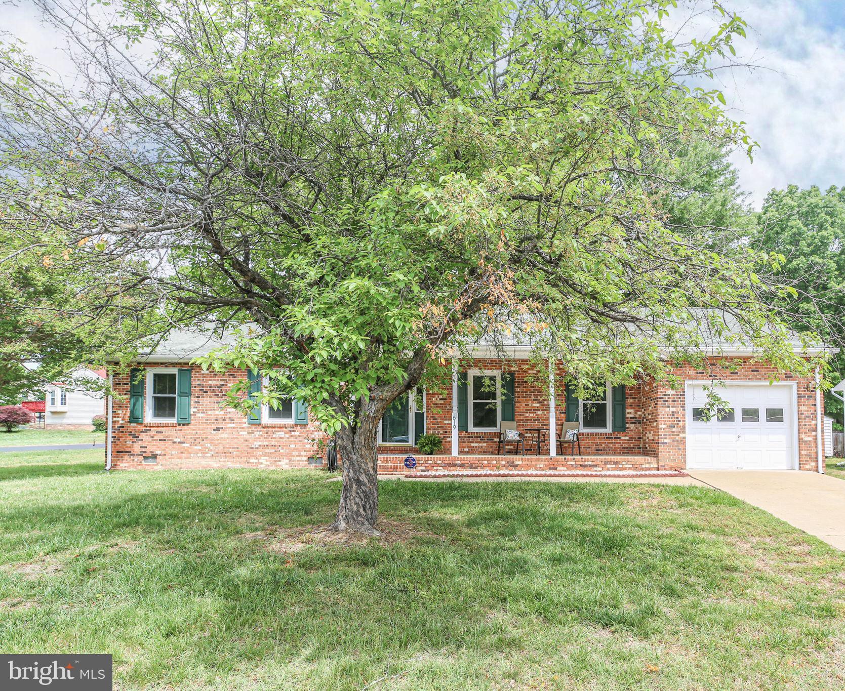 CHANCELLOR GREEN - Residential