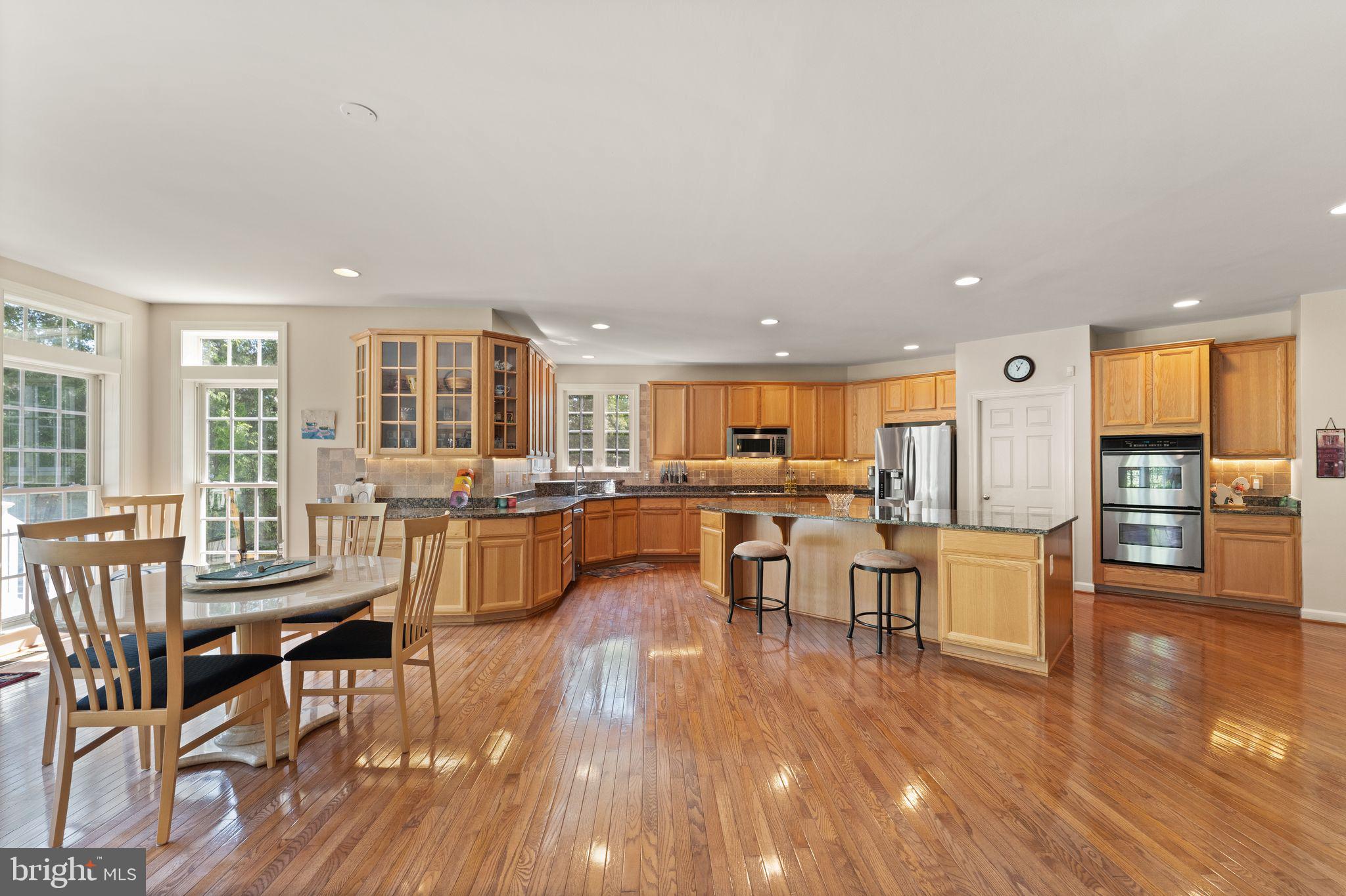 LANSDOWNE ON THE POTOMAC - Residential