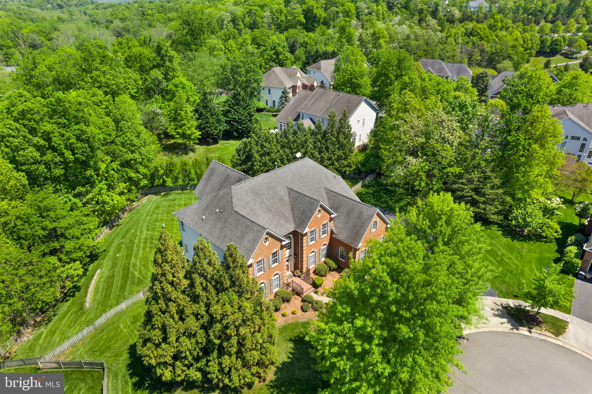 LANSDOWNE ON THE POTOMAC - Residential