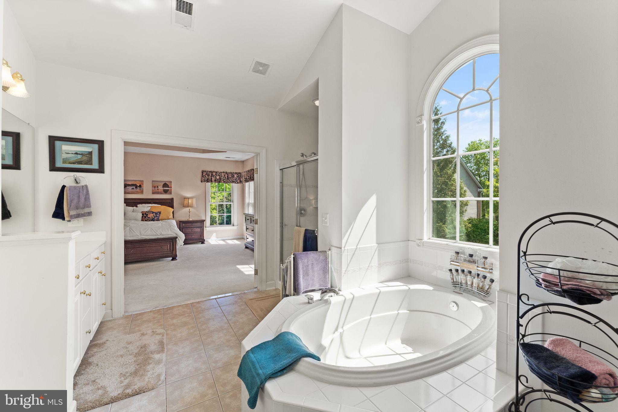 LANSDOWNE ON THE POTOMAC - Residential