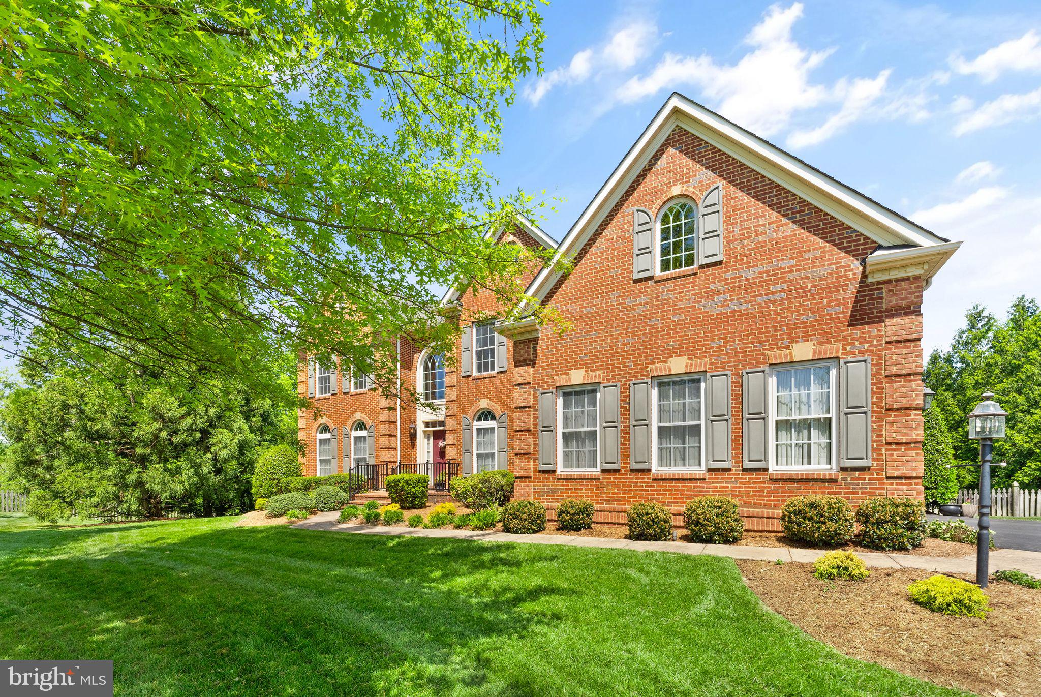 LANSDOWNE ON THE POTOMAC - Residential