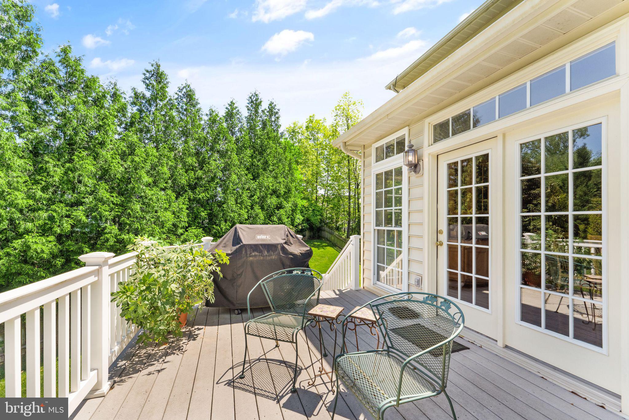 LANSDOWNE ON THE POTOMAC - Residential