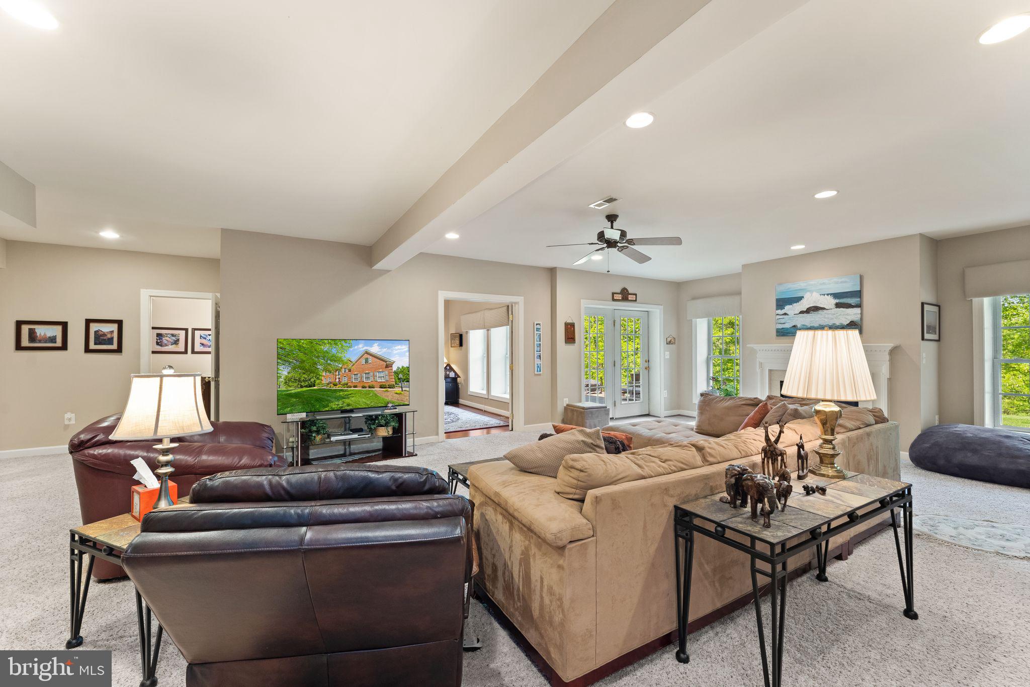 LANSDOWNE ON THE POTOMAC - Residential