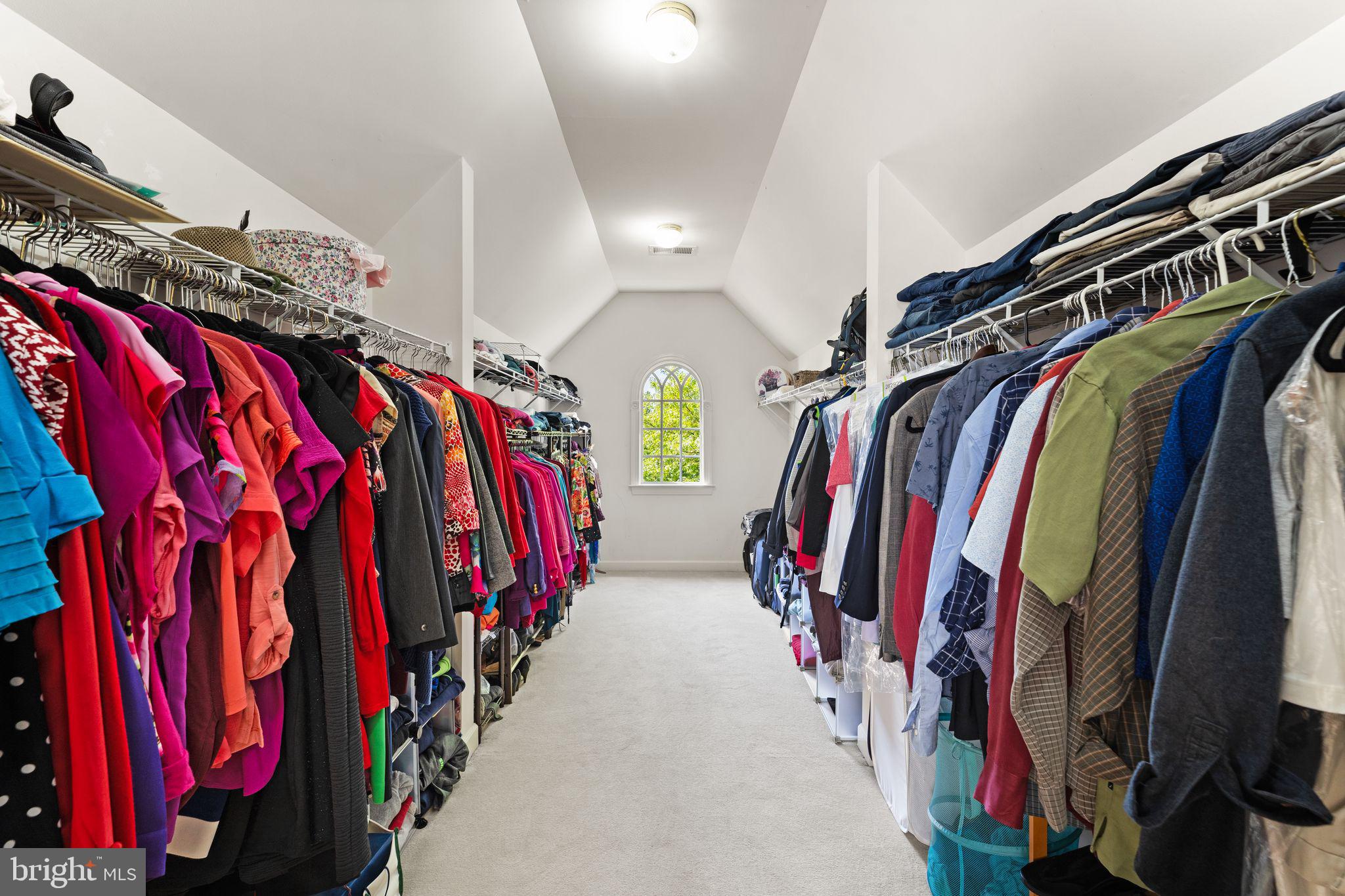 LANSDOWNE ON THE POTOMAC - Residential