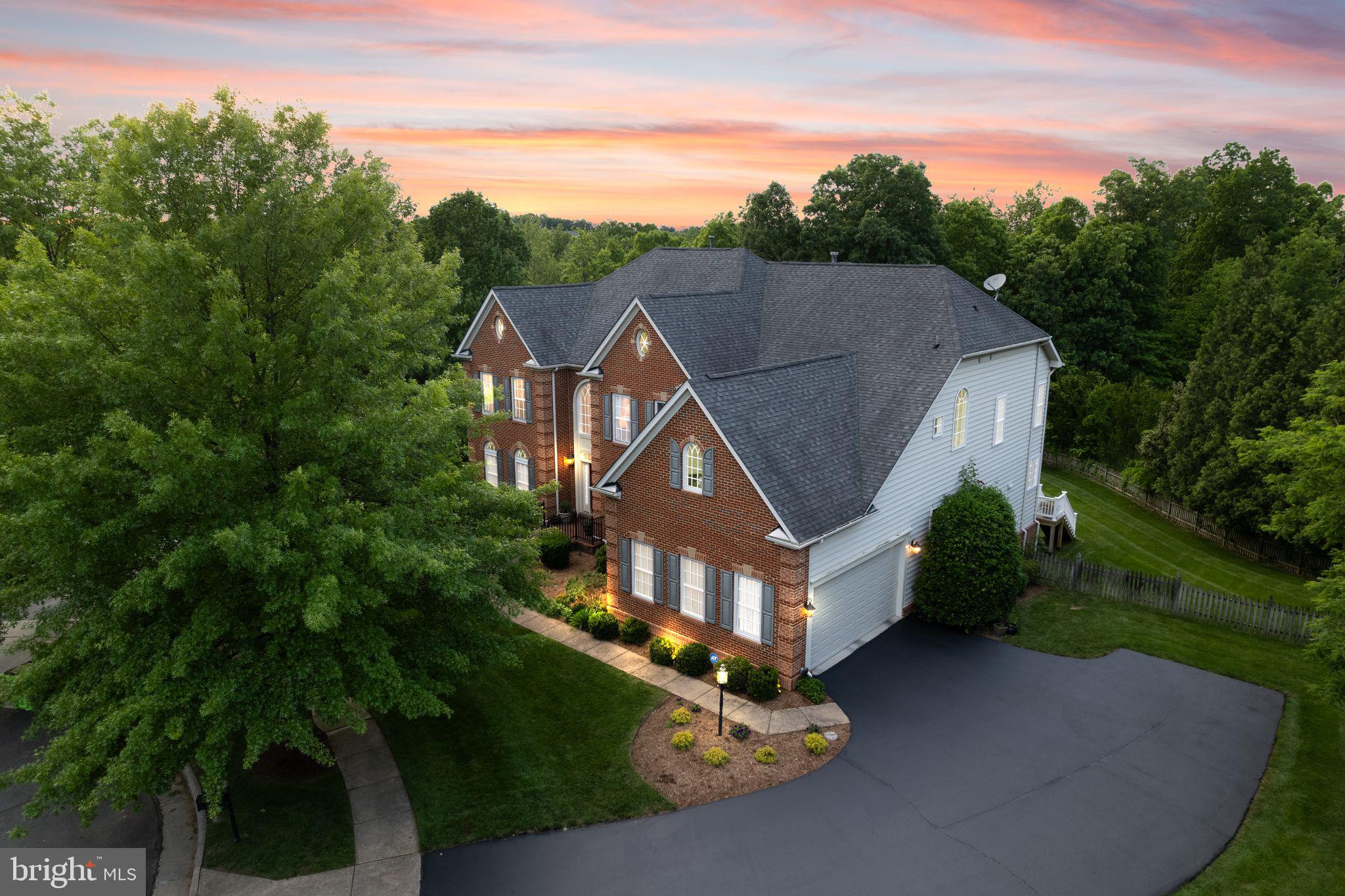 LANSDOWNE ON THE POTOMAC - Residential