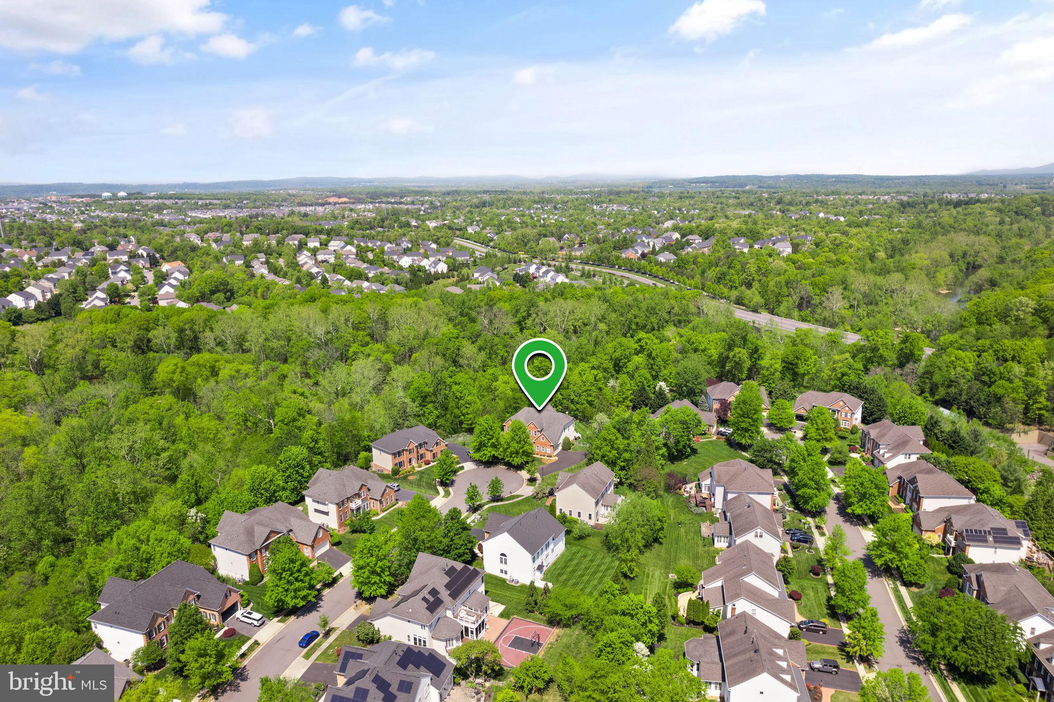 LANSDOWNE ON THE POTOMAC - Residential