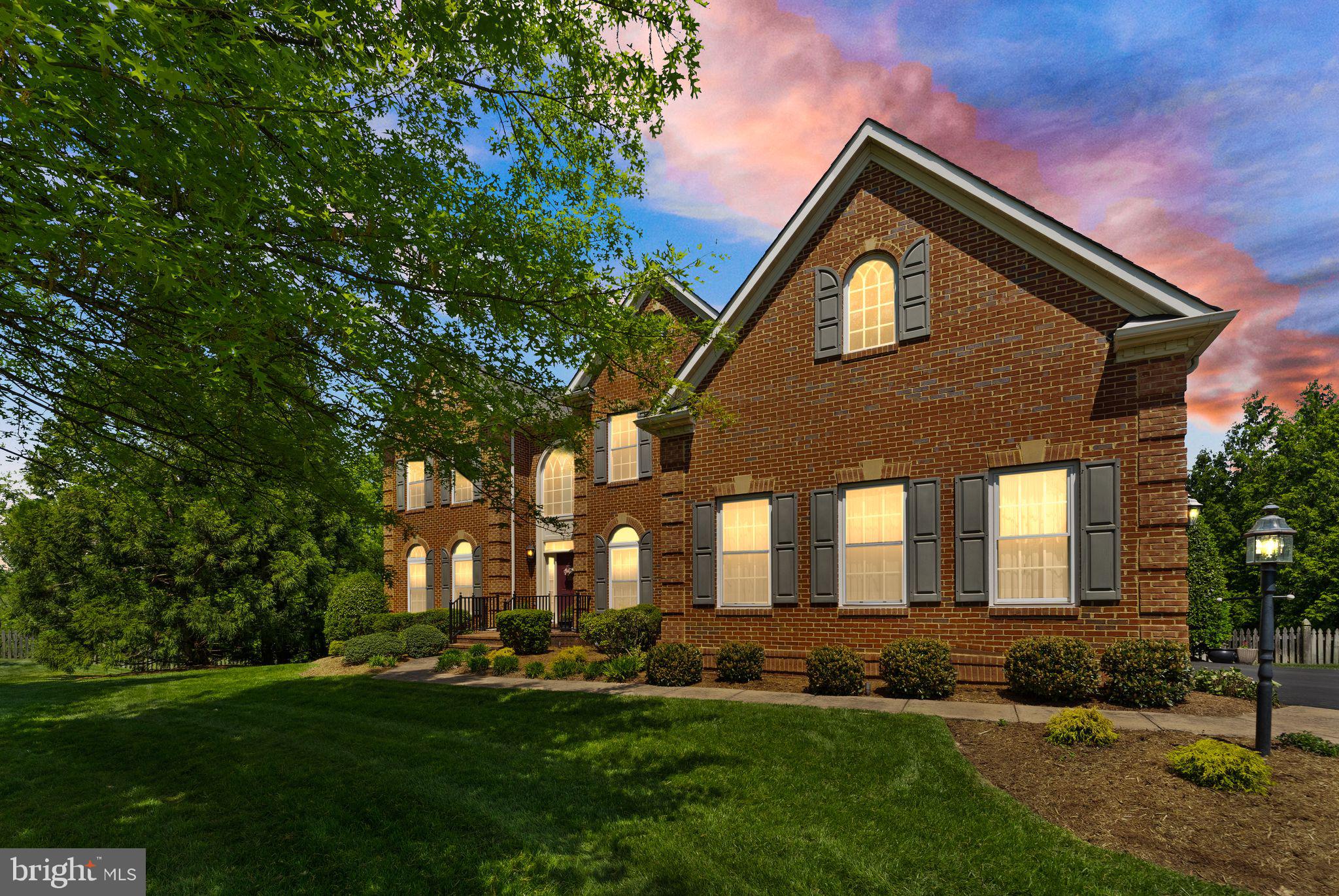 LANSDOWNE ON THE POTOMAC - Residential