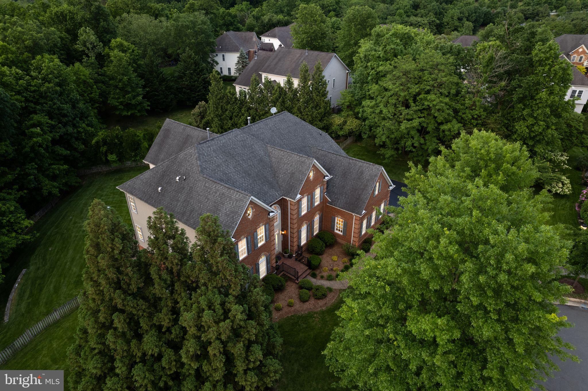 LANSDOWNE ON THE POTOMAC - Residential