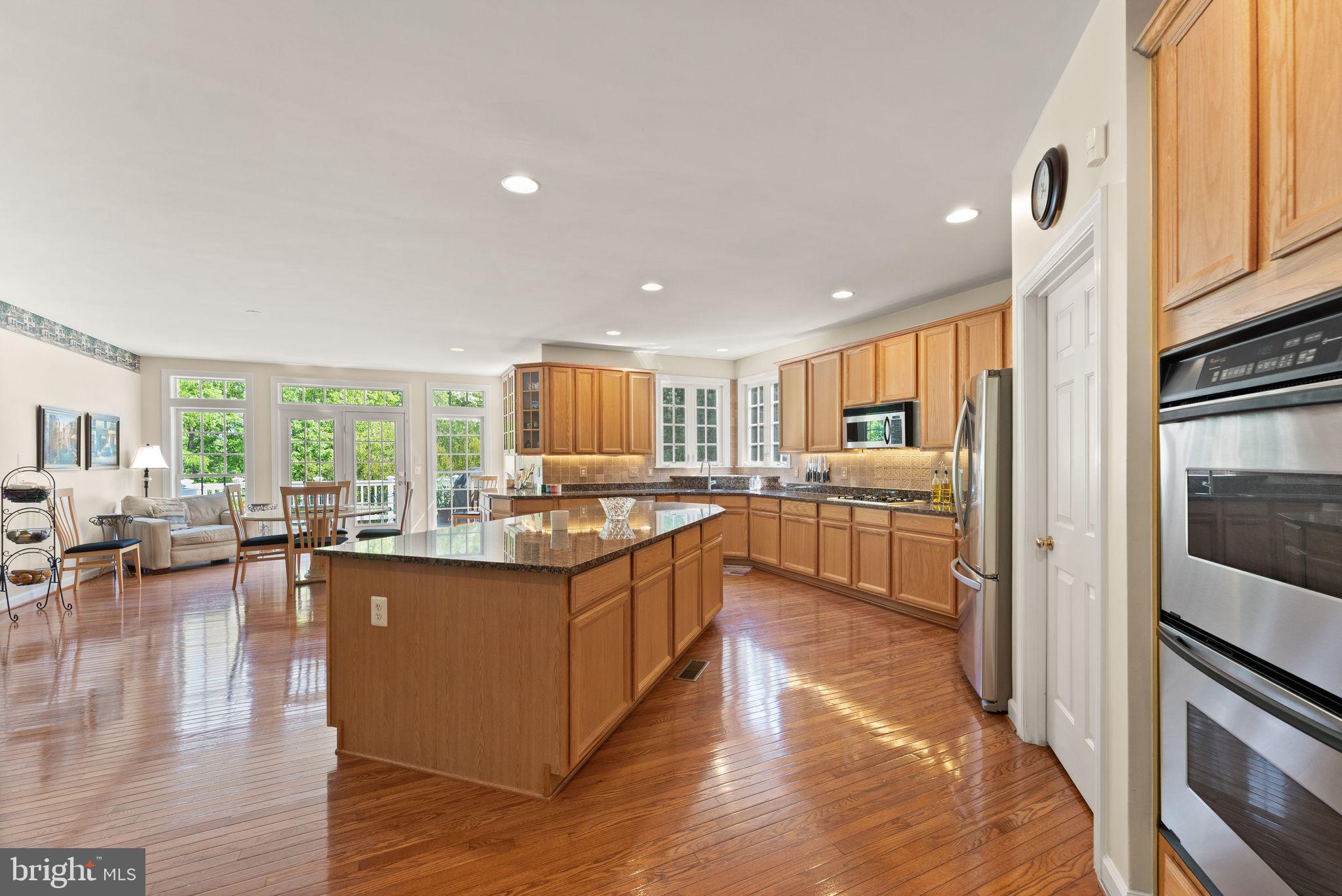 LANSDOWNE ON THE POTOMAC - Residential