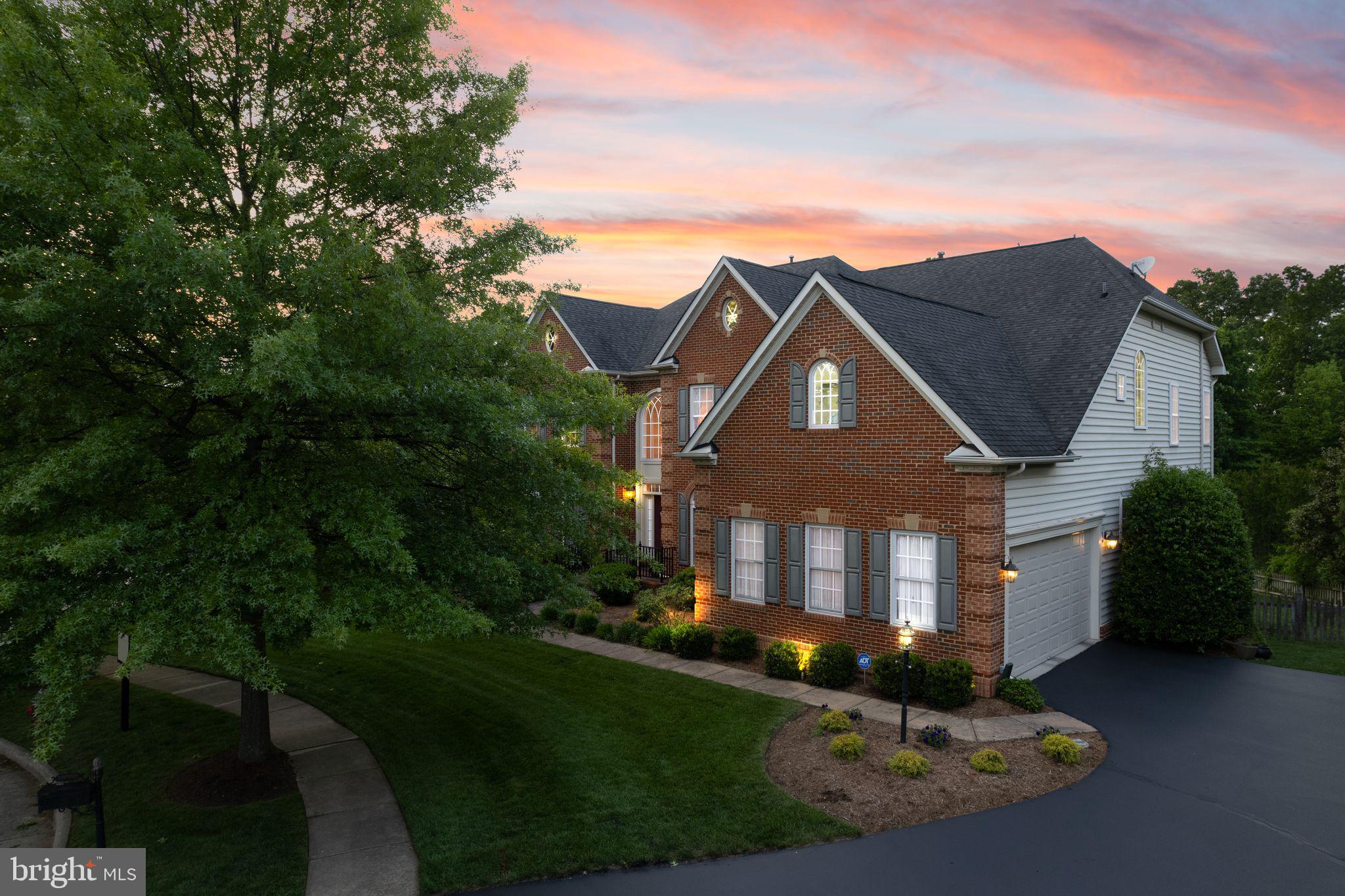 LANSDOWNE ON THE POTOMAC - Residential