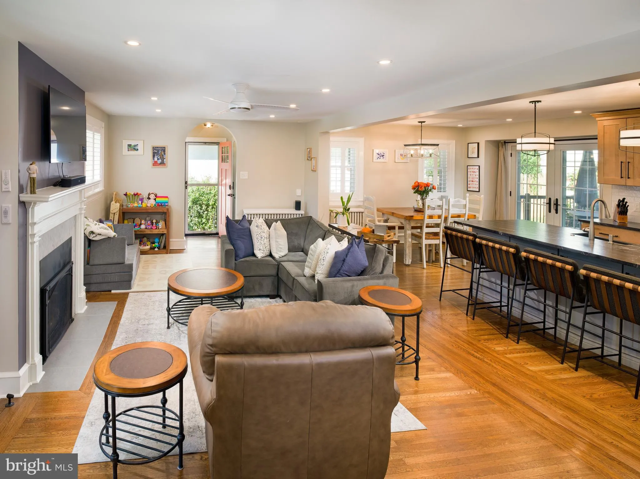 Narberth, Pennsylvania 19072, United States, 4 Bedrooms Bedrooms, ,3 BathroomsBathrooms,Residential,Coming Soon,220738